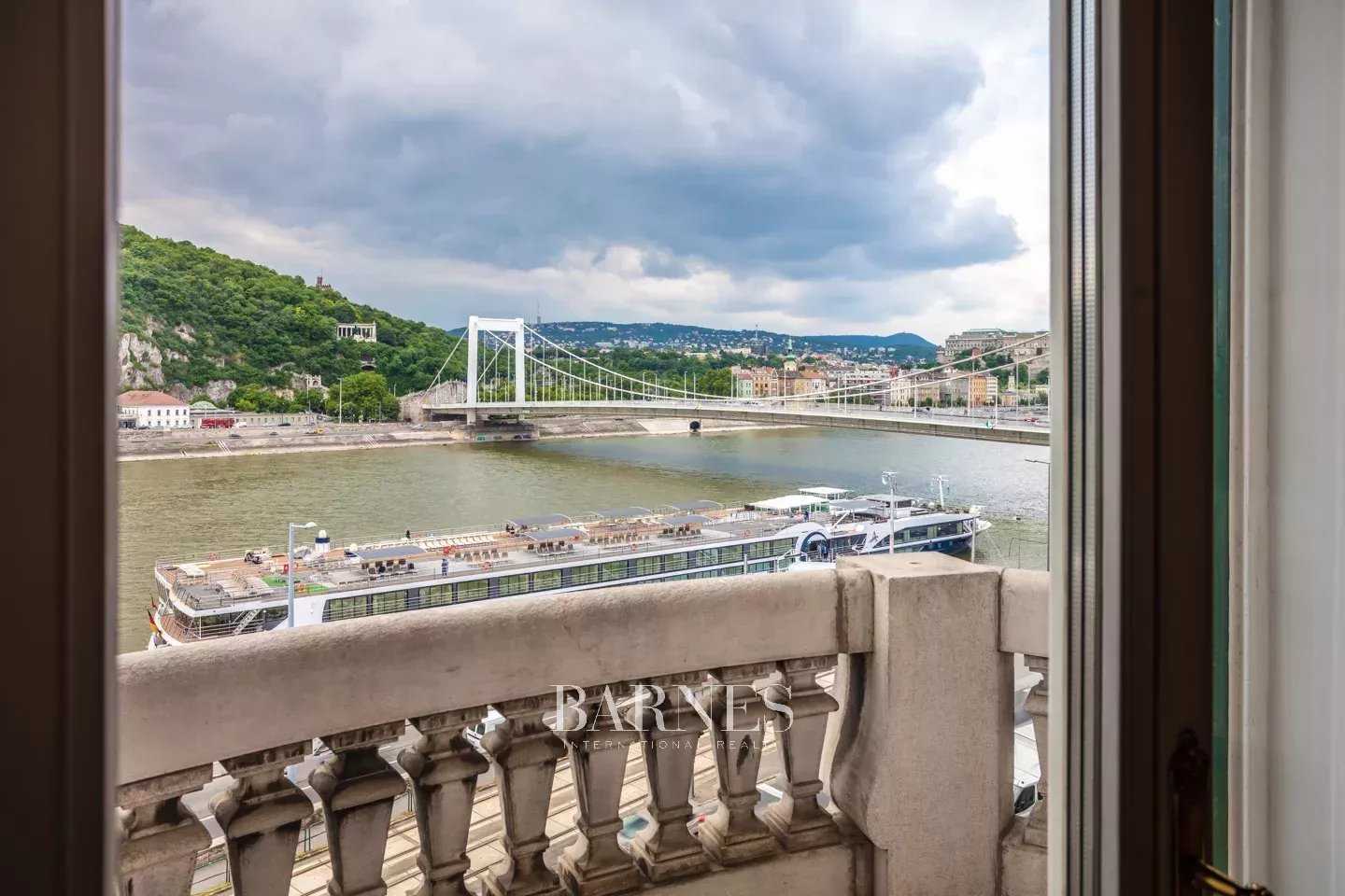 Budapest V. kerülete  - Appartement 6 Pi&egrave;ces 3 Chambres