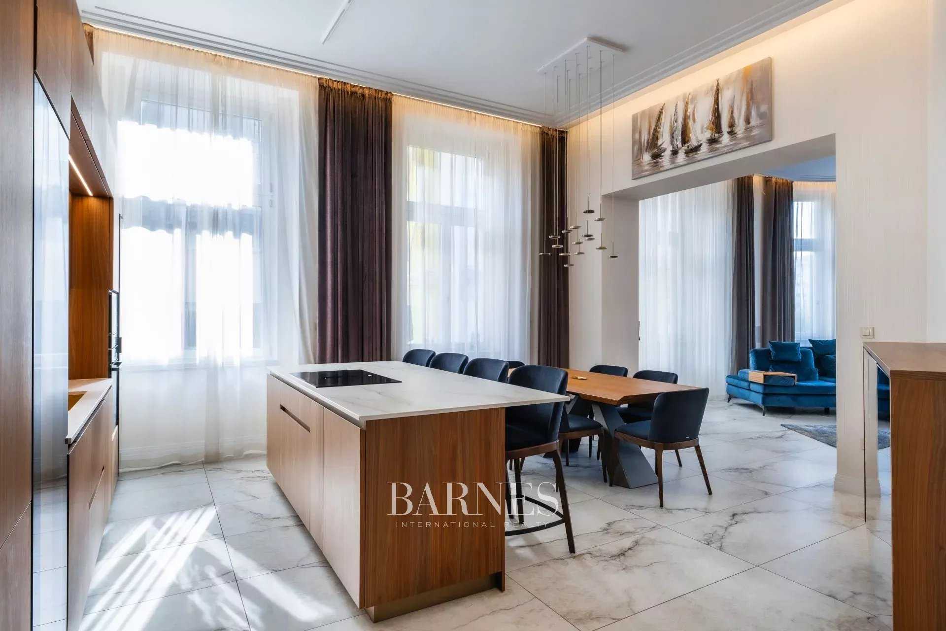 Budapest VI. kerülete  - Appartement 4 Pi&egrave;ces 3 Chambres