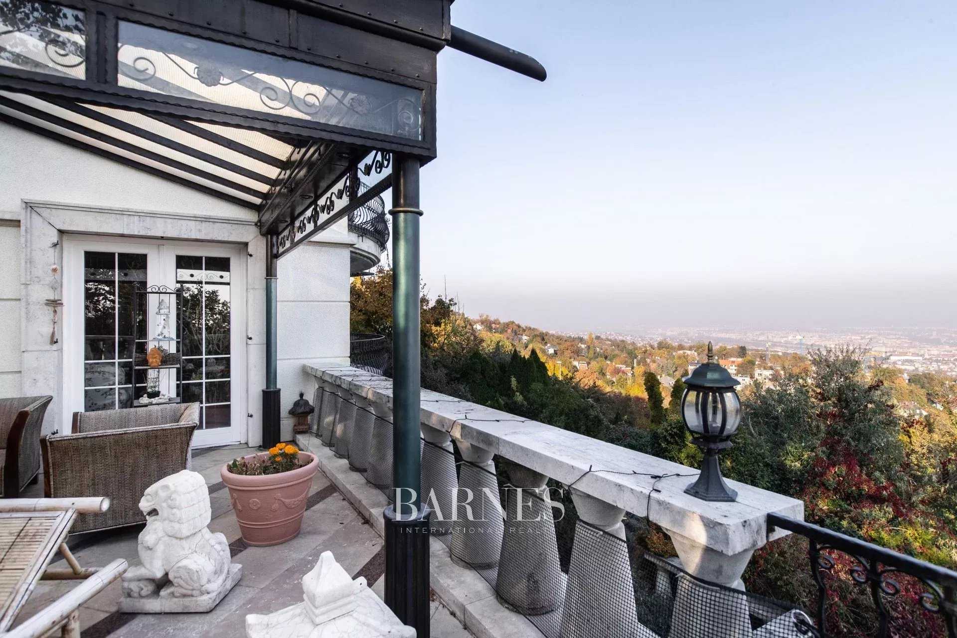 Budapest XII. kerülete  - Villa 5 Bedrooms