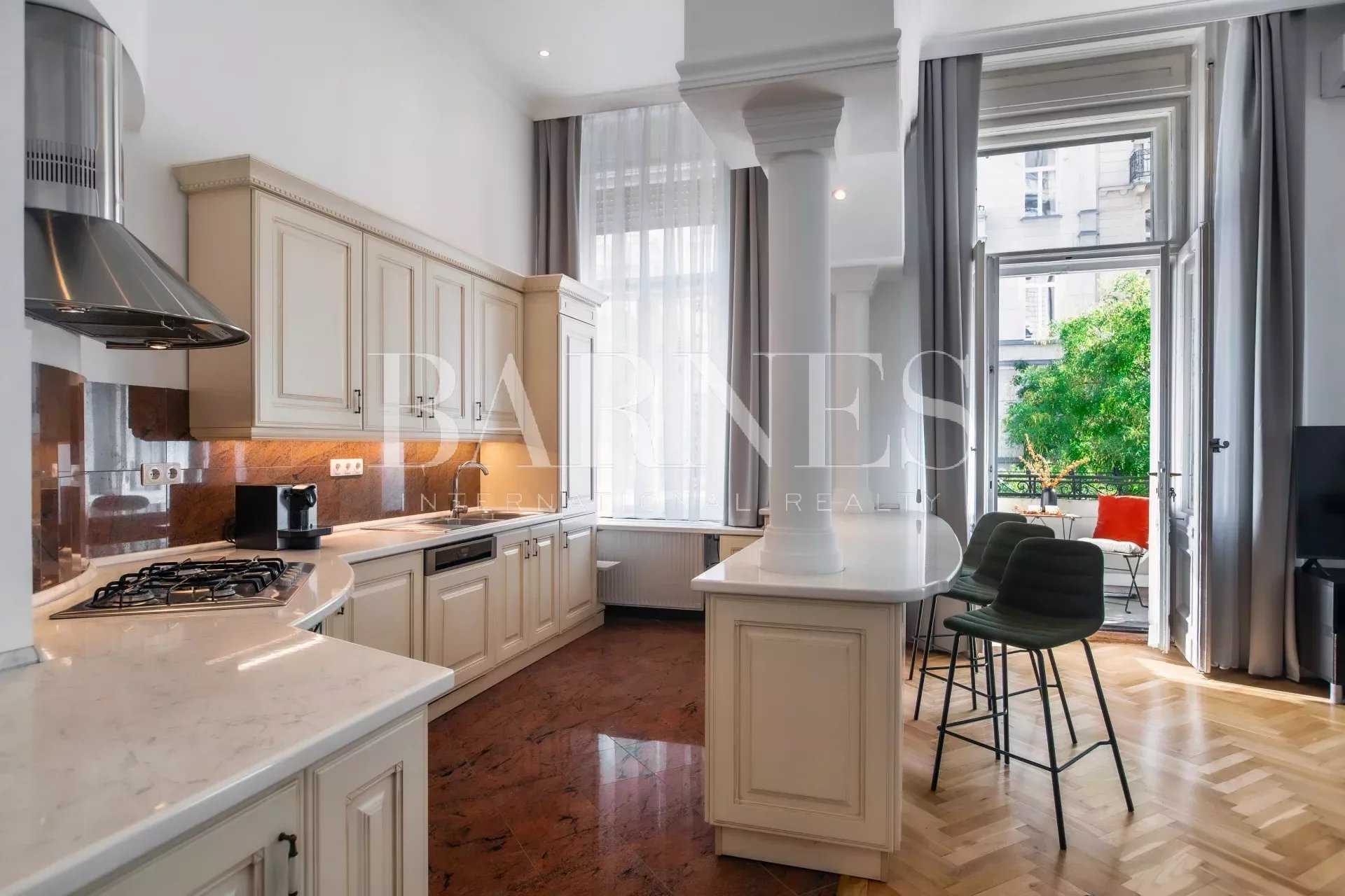 Budapest V. kerülete  - Appartement 3 Pièces 2 Chambres