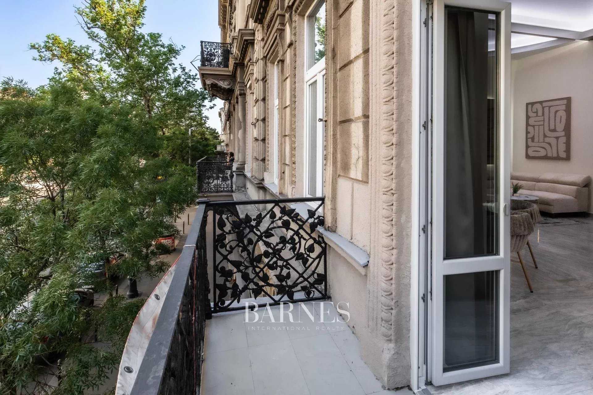 Budapest VI. kerülete  - Appartement 4 Pi&egrave;ces 3 Chambres