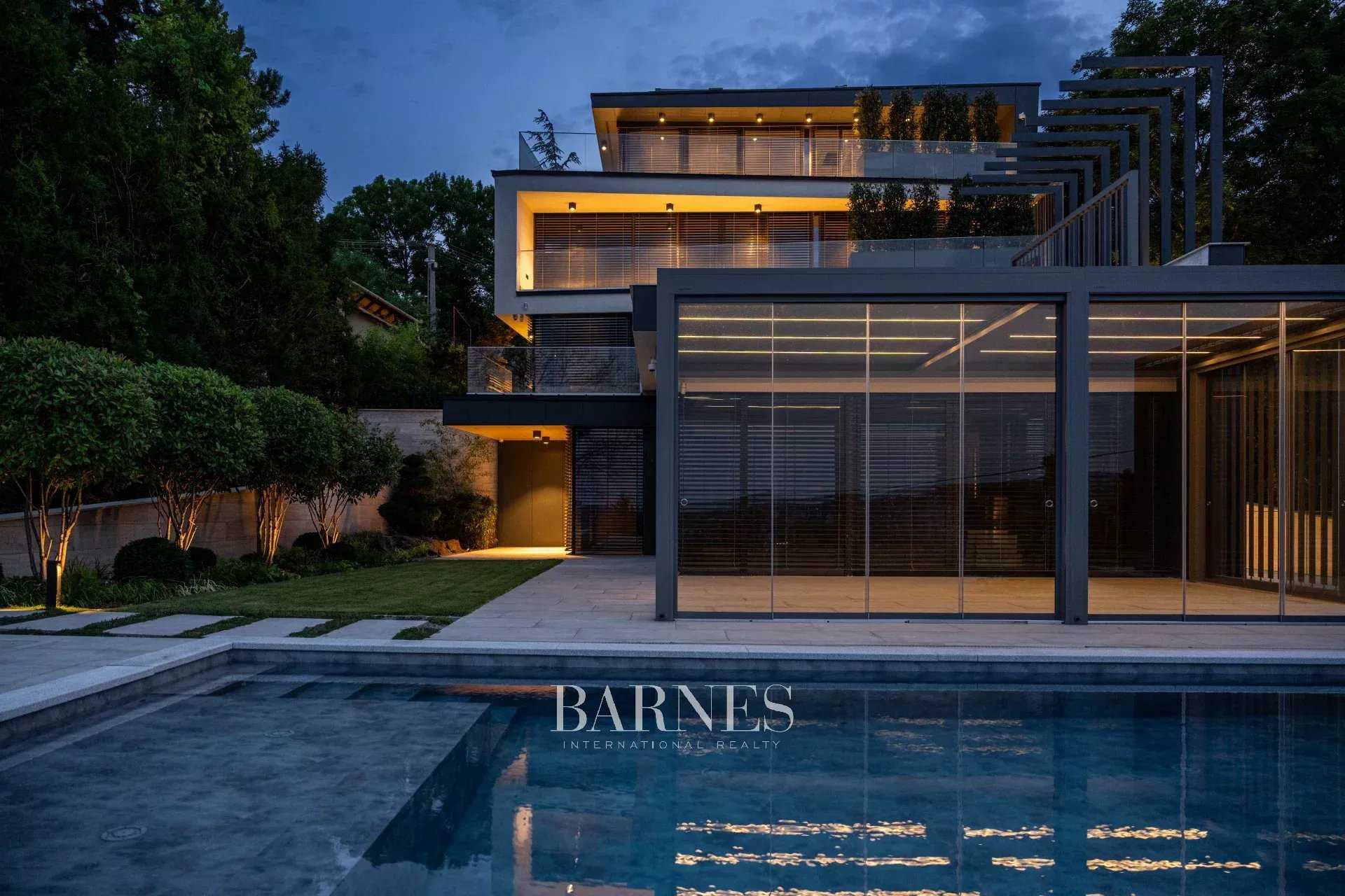 Budapest XII. kerülete  - House 4 Bedrooms