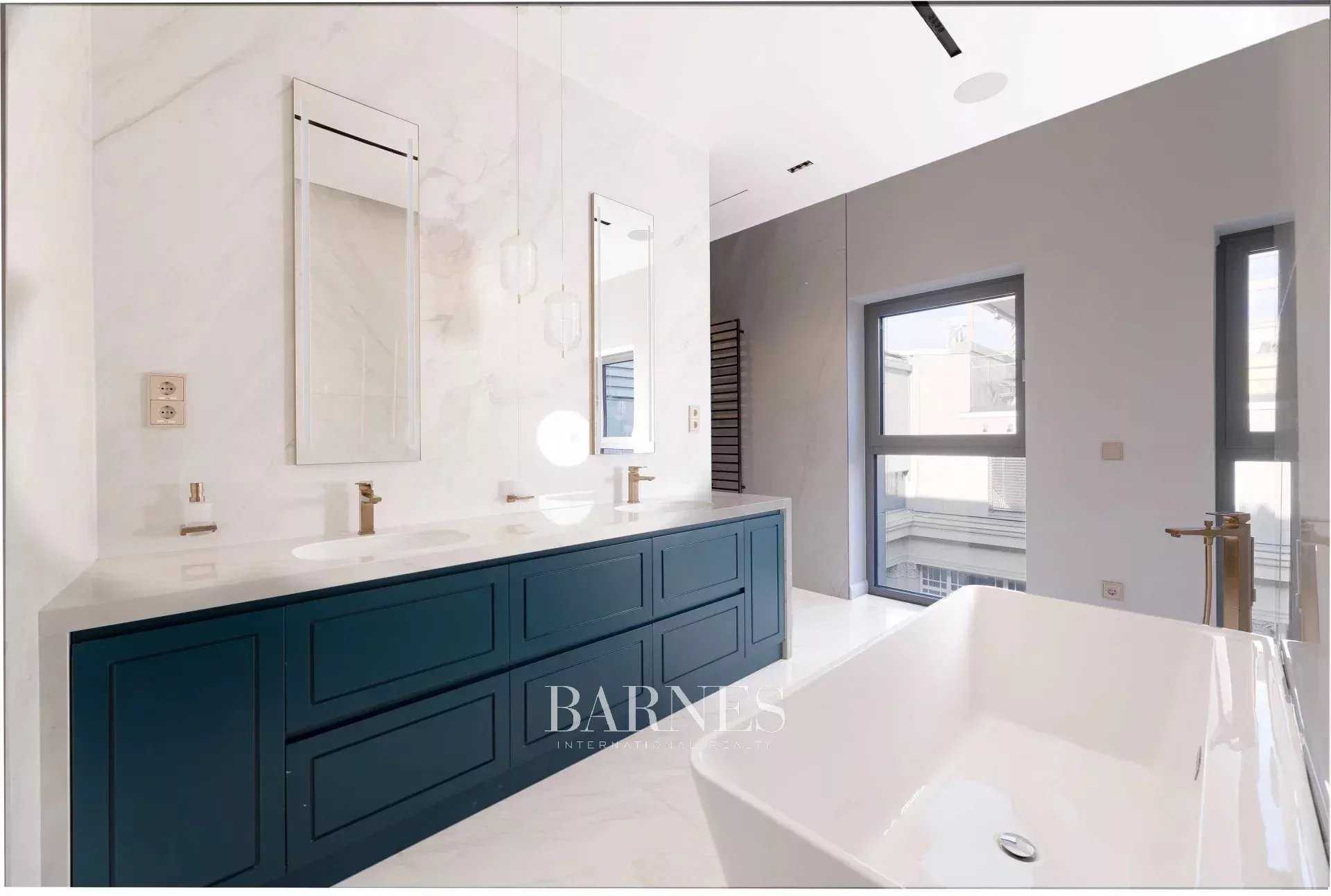 Budapest VI. kerülete  - Appartement 2 Pi&egrave;ces, 1 Chambre