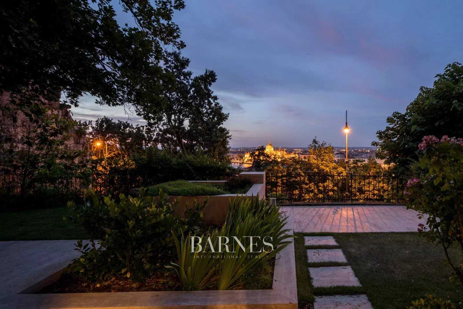 Budapest I. kerülete  - Apartment 3 Bedrooms