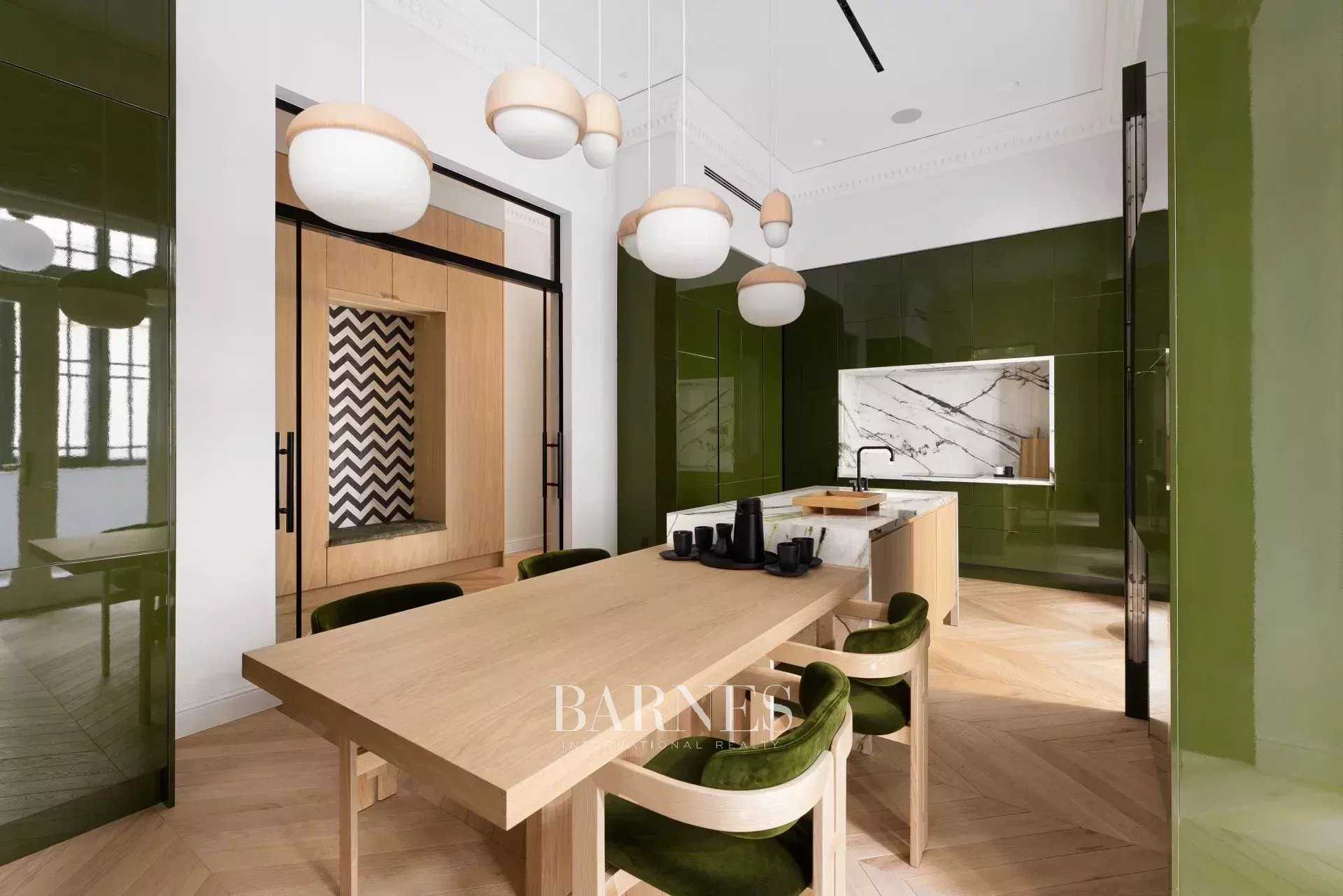 Budapest VI. kerülete  - Appartement 5 Pi&egrave;ces 3 Chambres