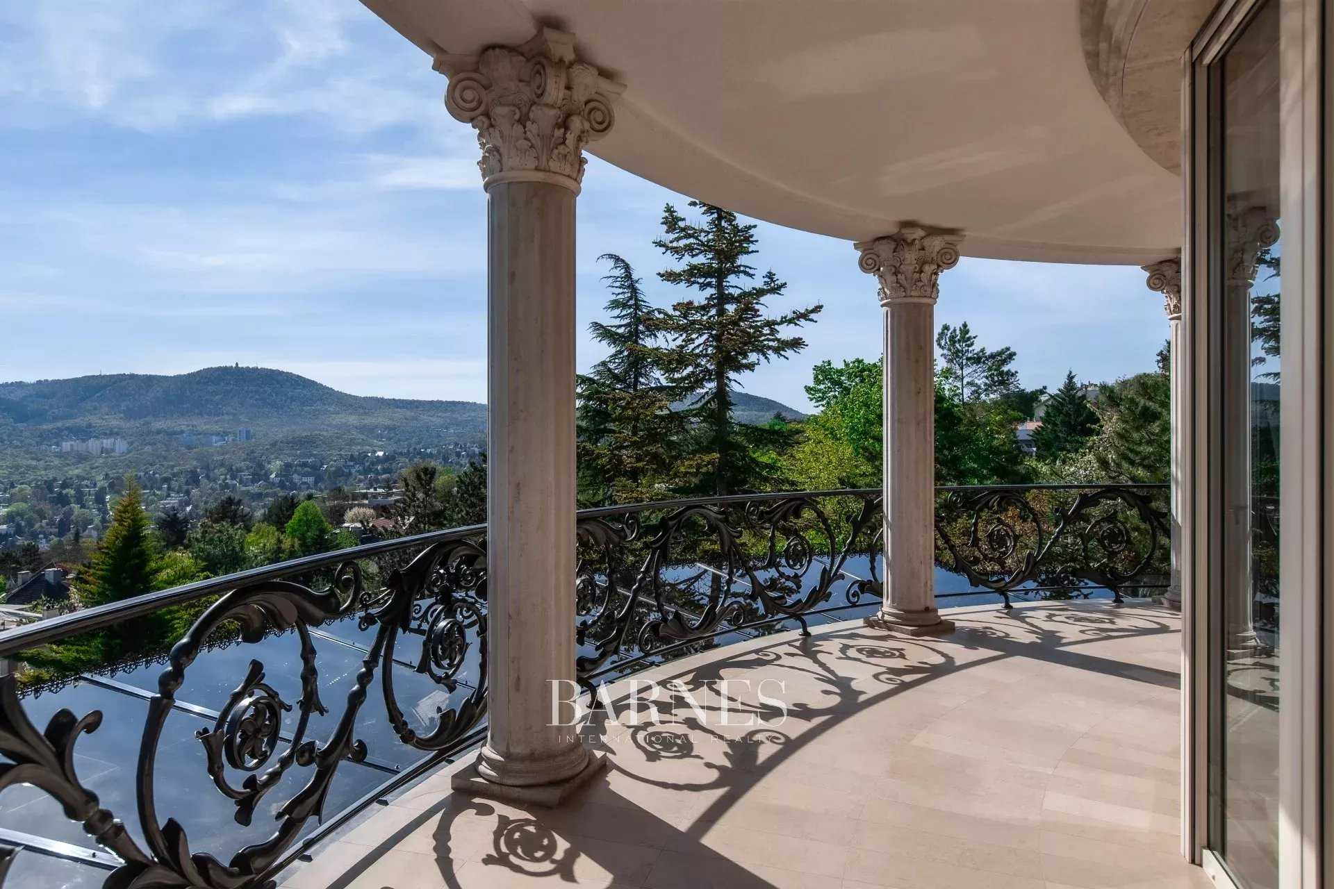 Villa Budapest II. kerülete  -  ref 84715383 (picture 1)