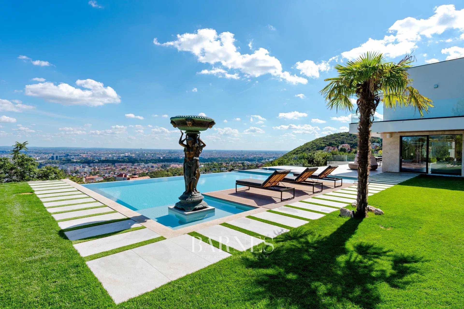 Villa Budapest  -  ref 83326443 (picture 1)