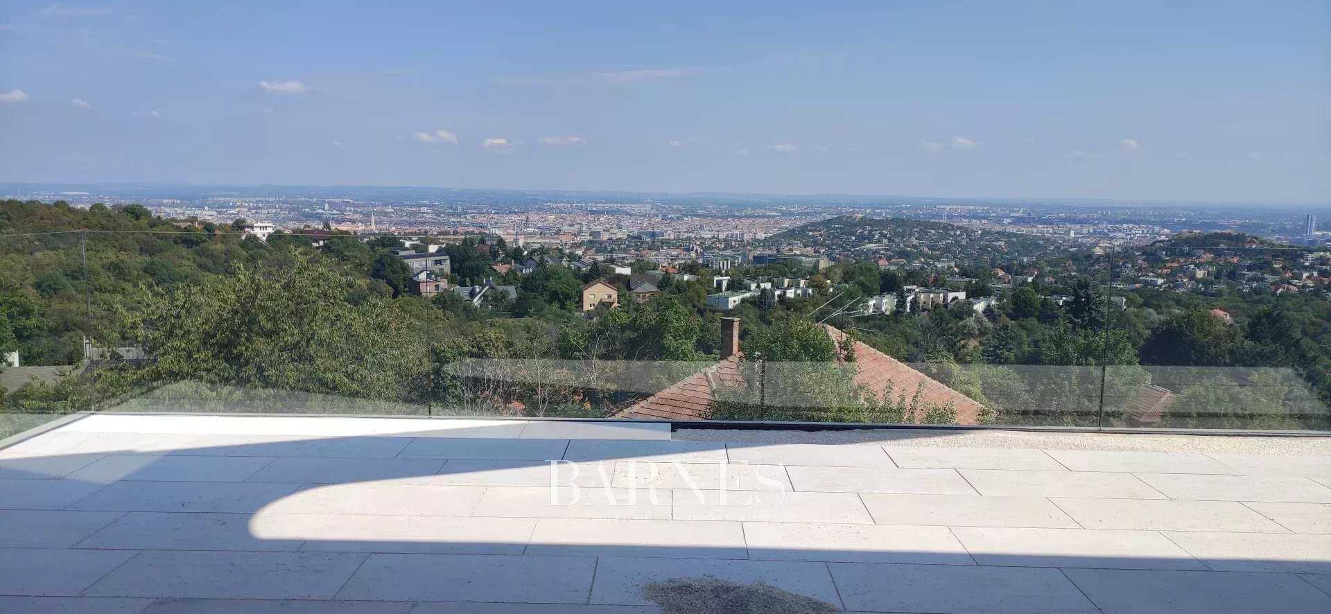 Villa Budapest XII. kerülete  -  ref 85991699 (picture 2)