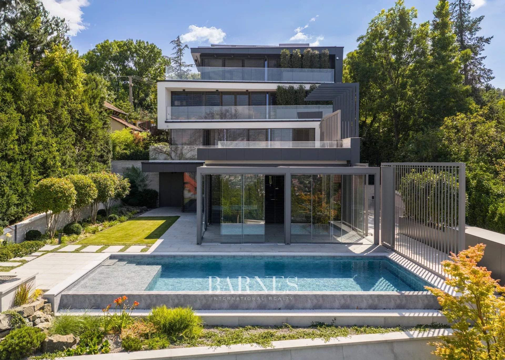 Budapest XII. kerülete  - House 4 Bedrooms - picture 1