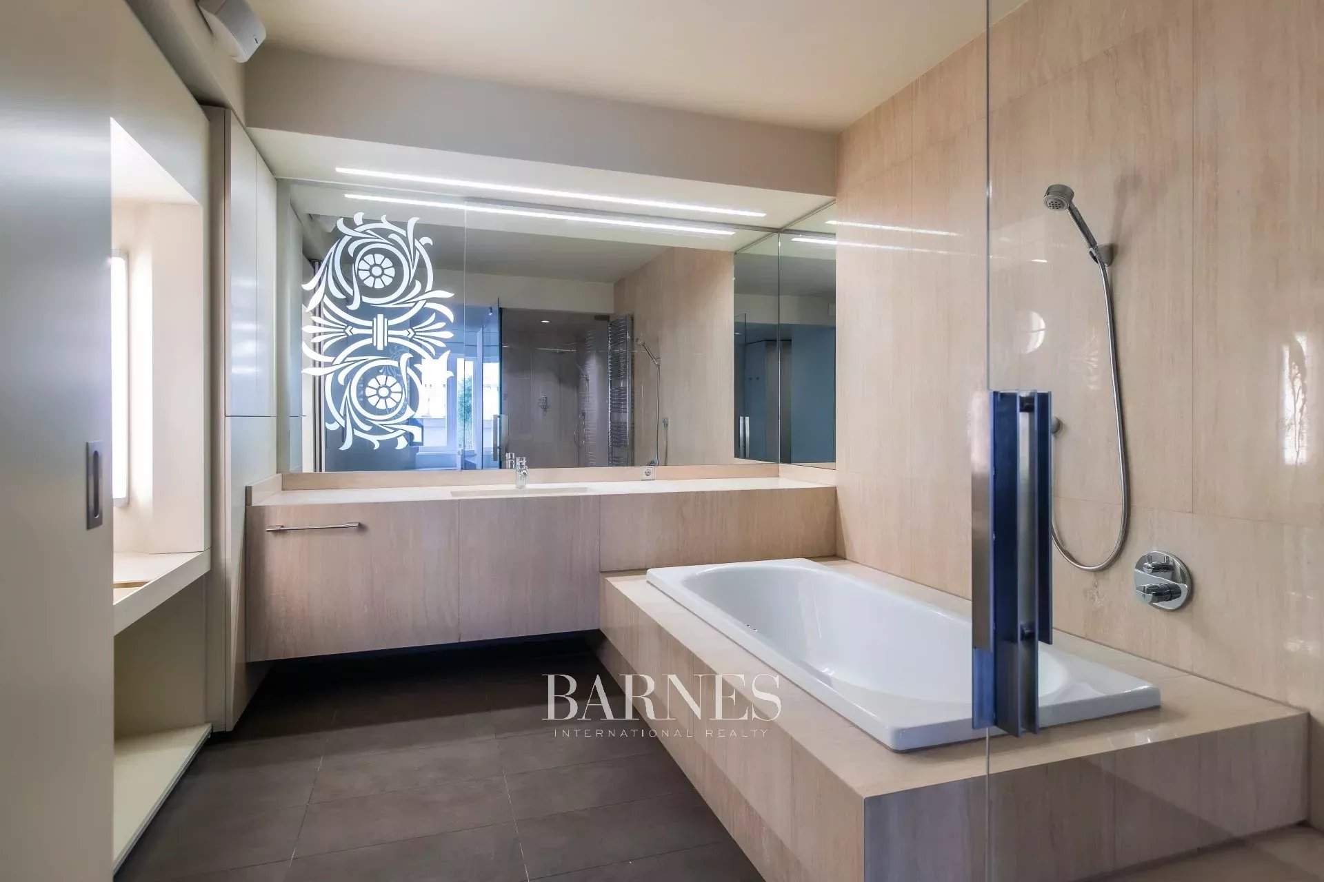 Budapest VI. kerülete  - Penthouse 4 Pi&egrave;ces 3 Chambres - picture 9