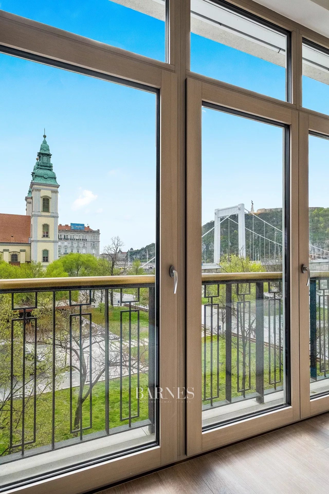 Budapest V. kerülete  - Piso 3 Cuartos 2 Habitaciones - picture 9