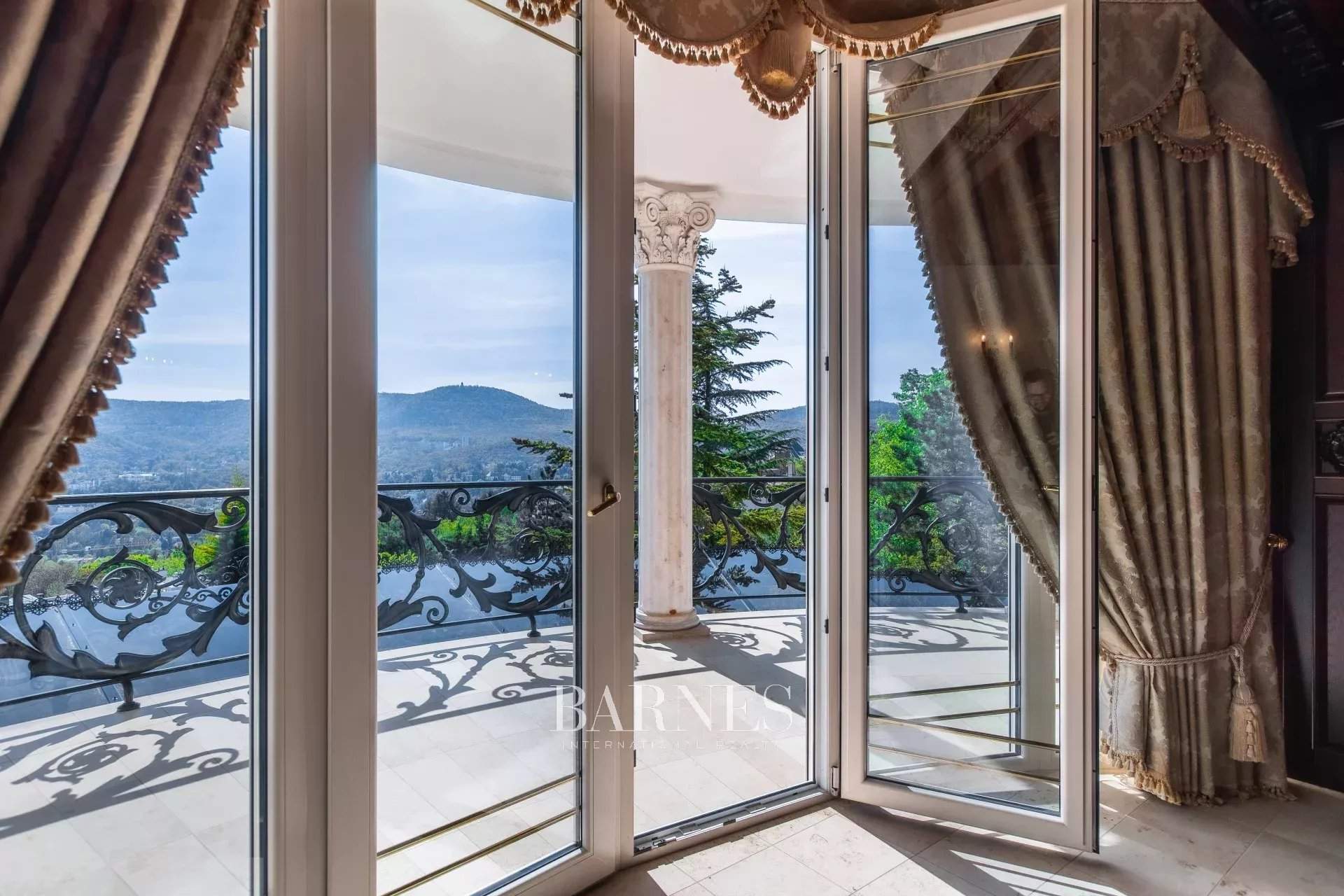 Budapest II. kerülete  - Villa 5 Bedrooms - picture 2