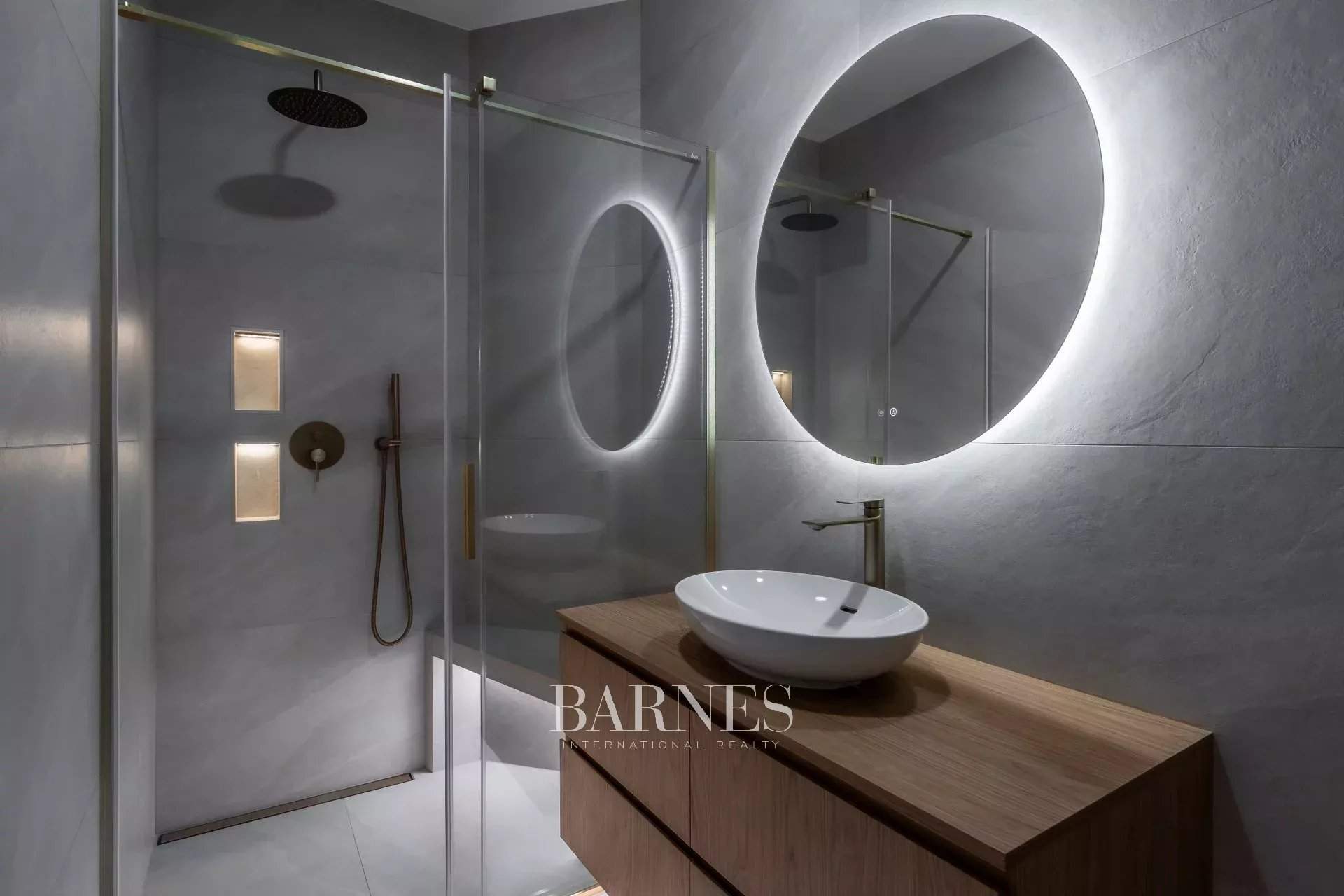 Budapest V. kerülete  - Piso 3 Cuartos 2 Habitaciones - picture 19