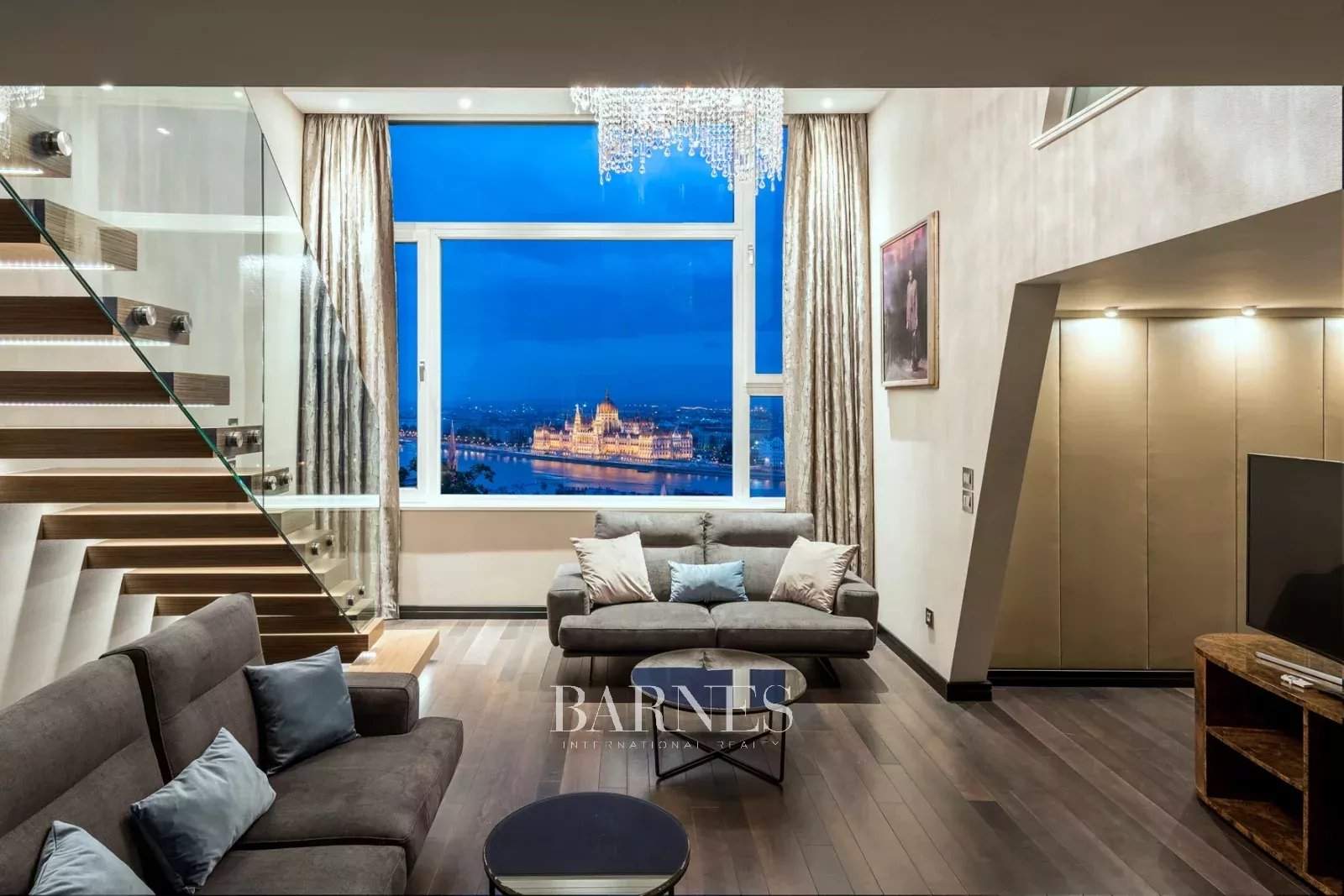 Budapest I. kerülete  - Apartment 4 Bedrooms - picture 2