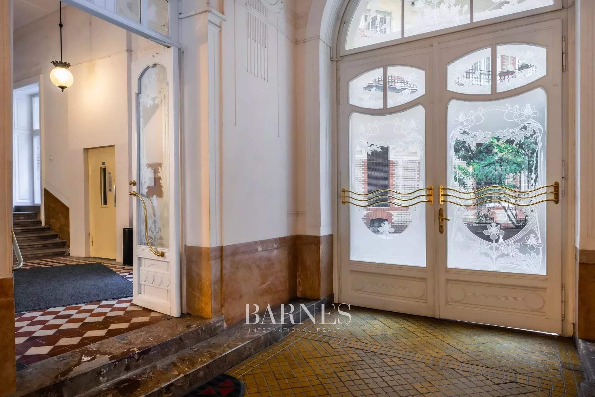 Budapest V. kerülete  - Piso 2 Cuartos, 1 Habitacion - picture 4