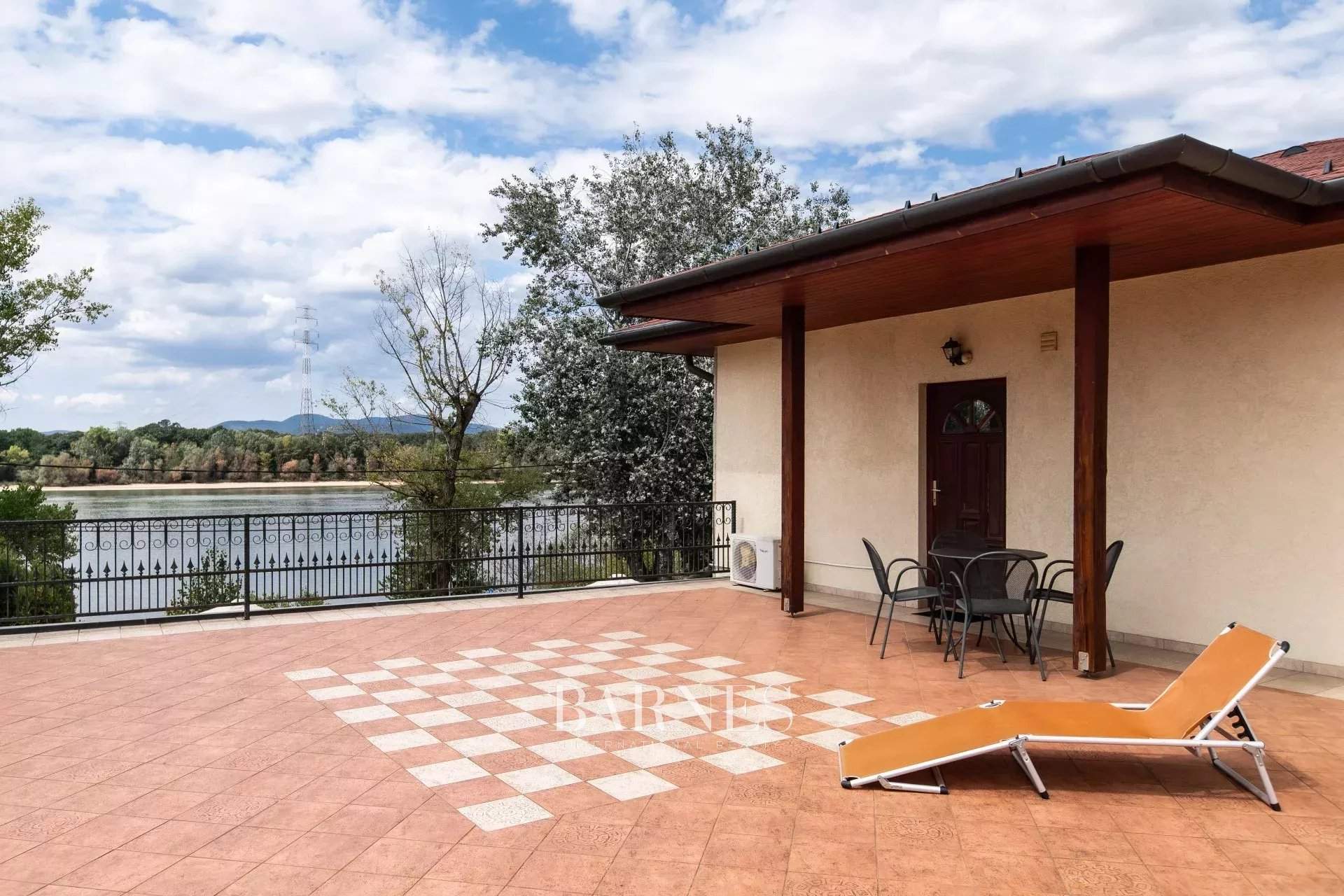 Dunakeszi  - Villa  - picture 12
