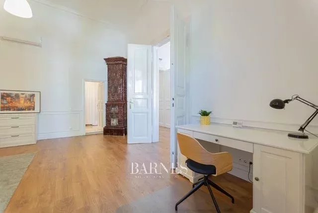 Budapest VI. kerülete  - Piso 4 Cuartos 3 Habitaciones - picture 7