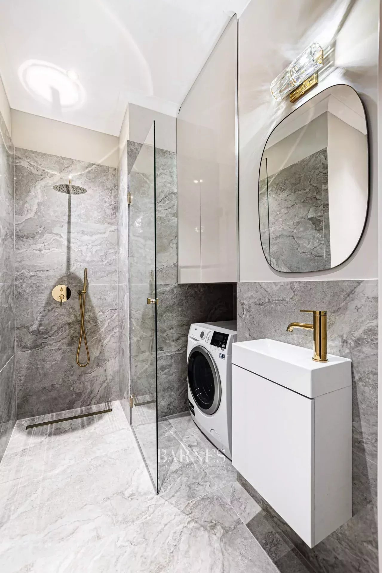 Budapest V. kerülete  - Piso 3 Cuartos 2 Habitaciones - picture 9