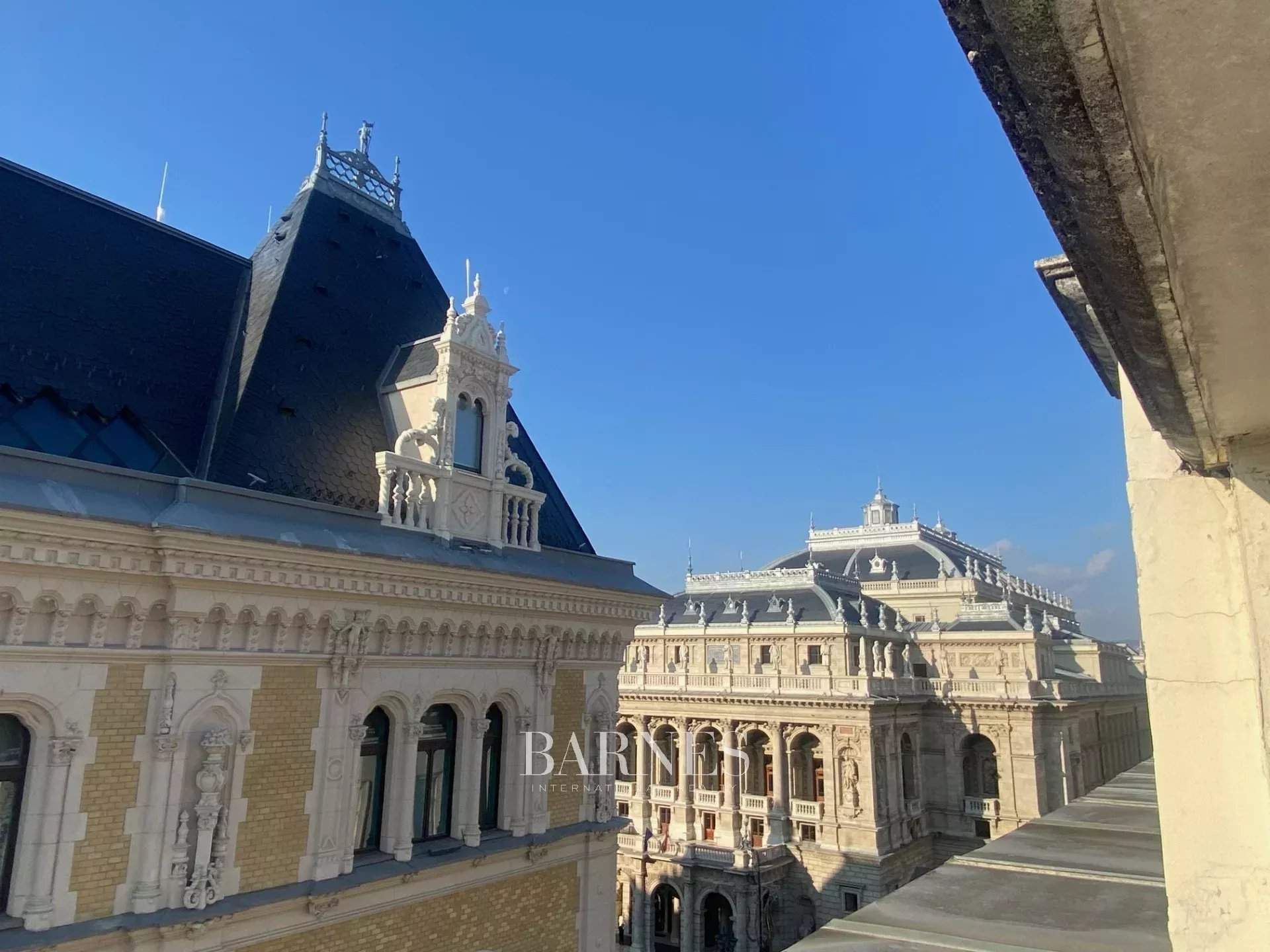 Budapest VI. kerülete  - Apartment 4 Bedrooms - picture 1