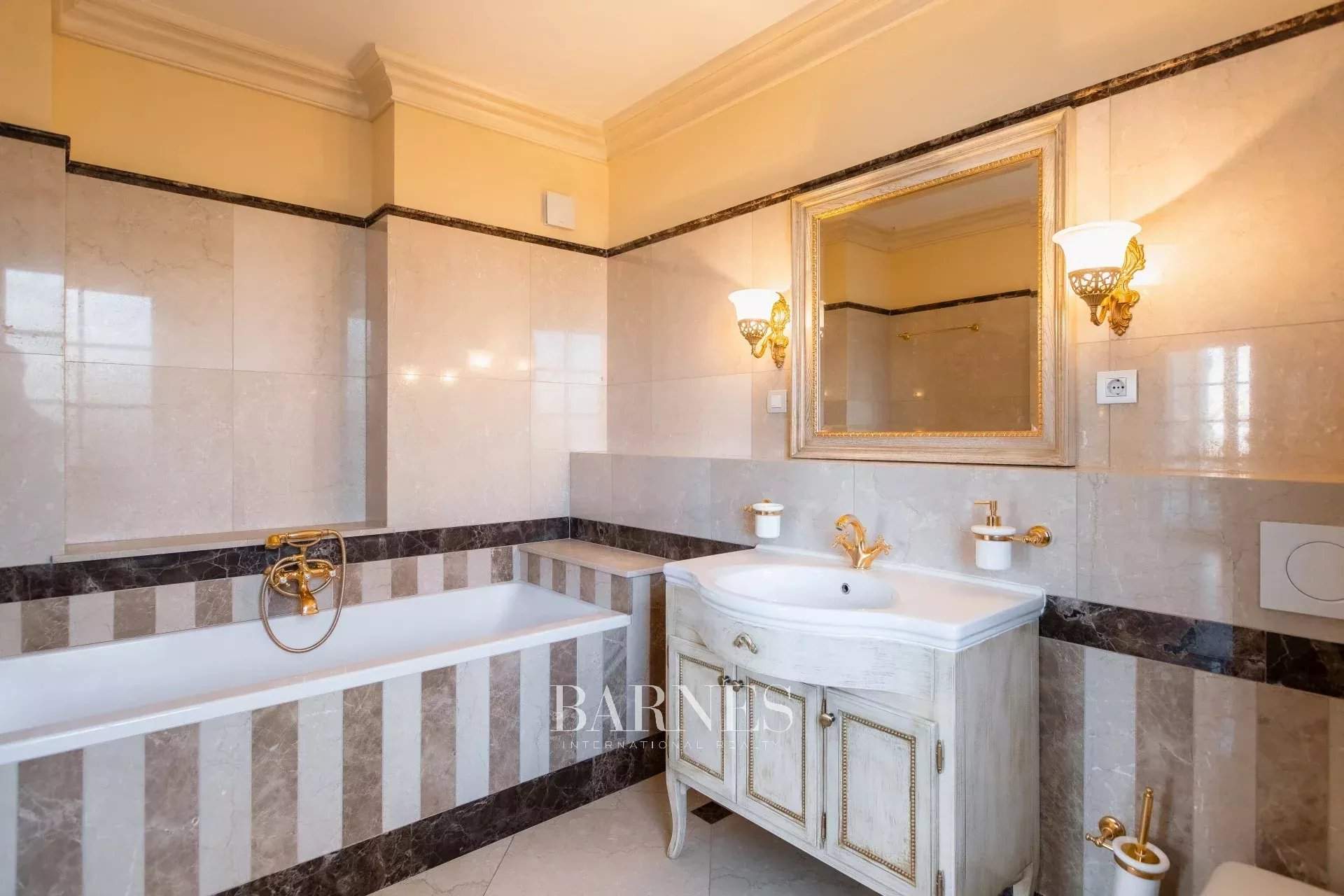 Budapest XII. kerülete  - Villa 5 Pièces 4 Chambres - picture 12
