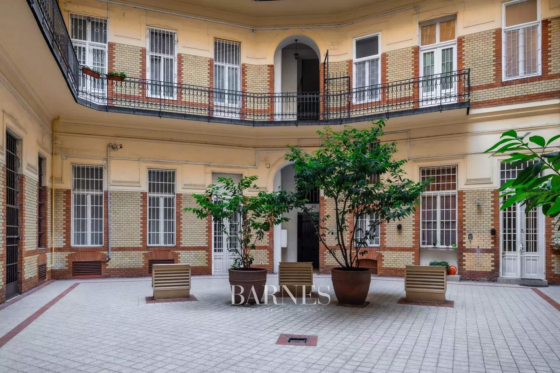 Budapest V. kerülete  - Piso 2 Cuartos, 1 Habitacion - picture 3