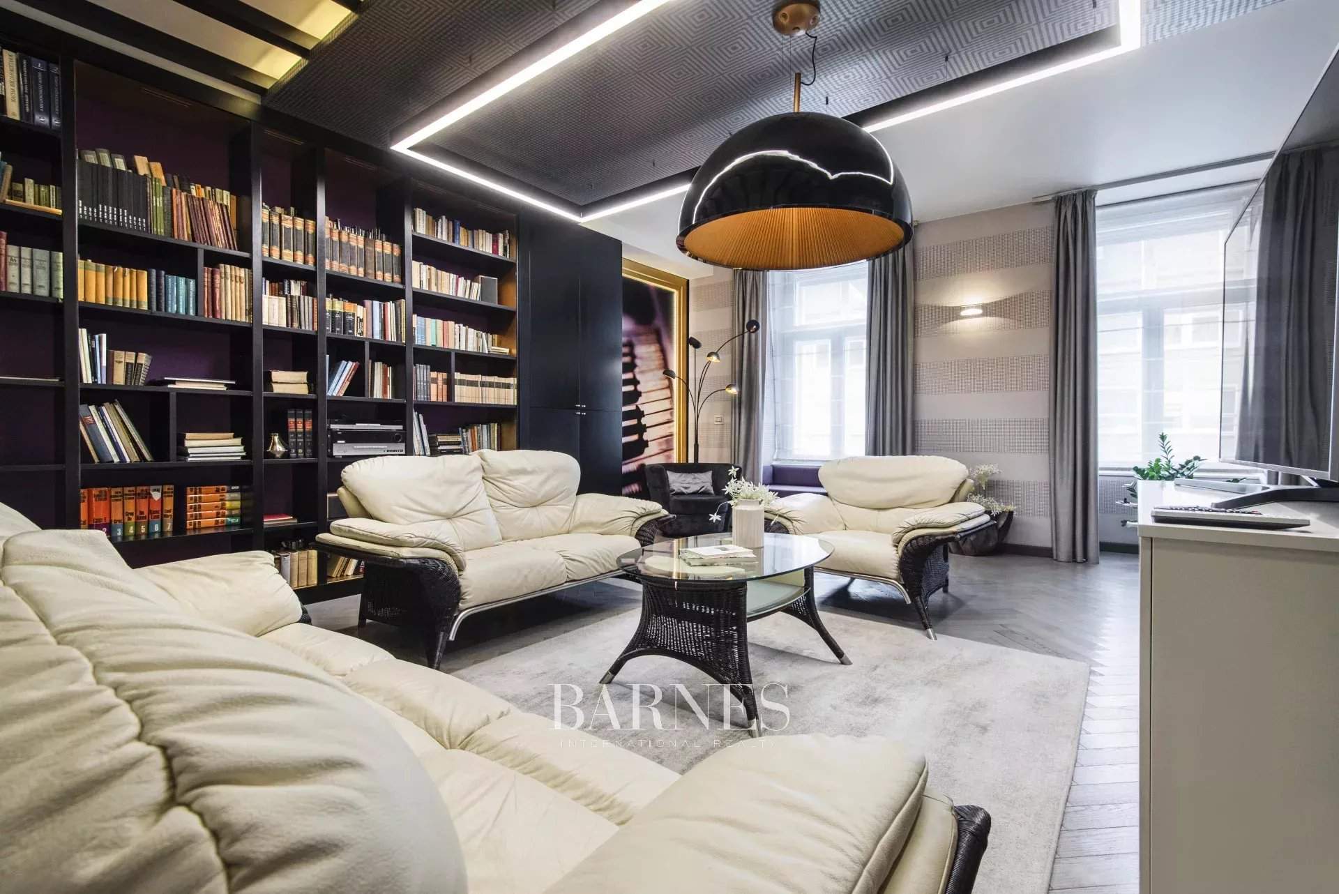 Budapest I. kerülete  - Apartment 2 Bedrooms - picture 1