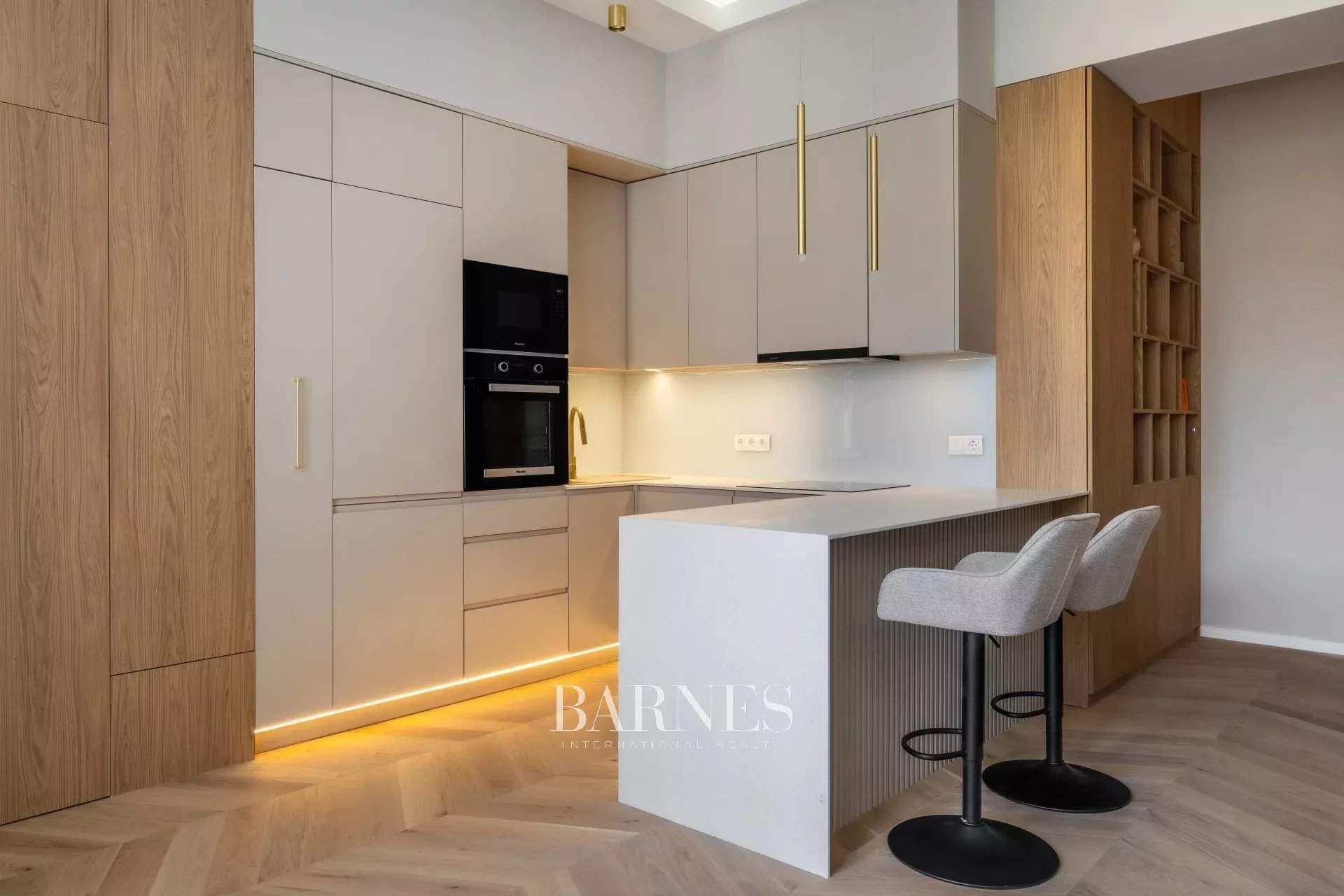 Budapest V. kerülete  - Piso 3 Cuartos 2 Habitaciones - picture 8