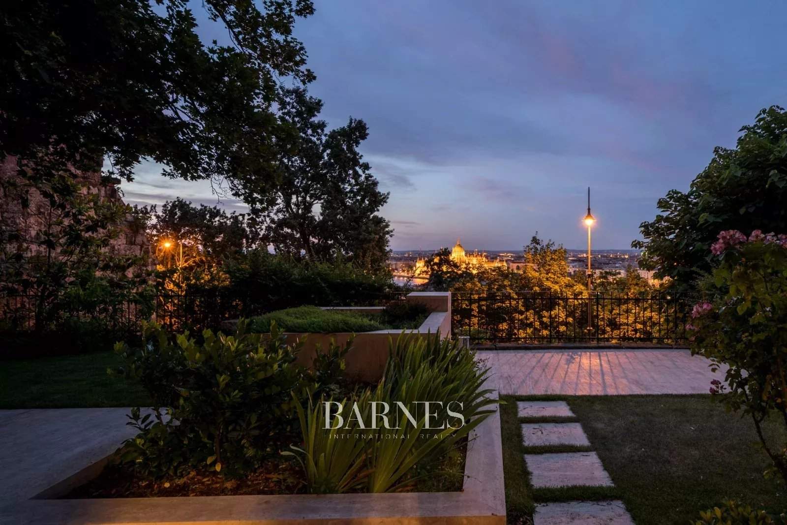 Budapest I. kerülete  - Apartment 3 Bedrooms - picture 3