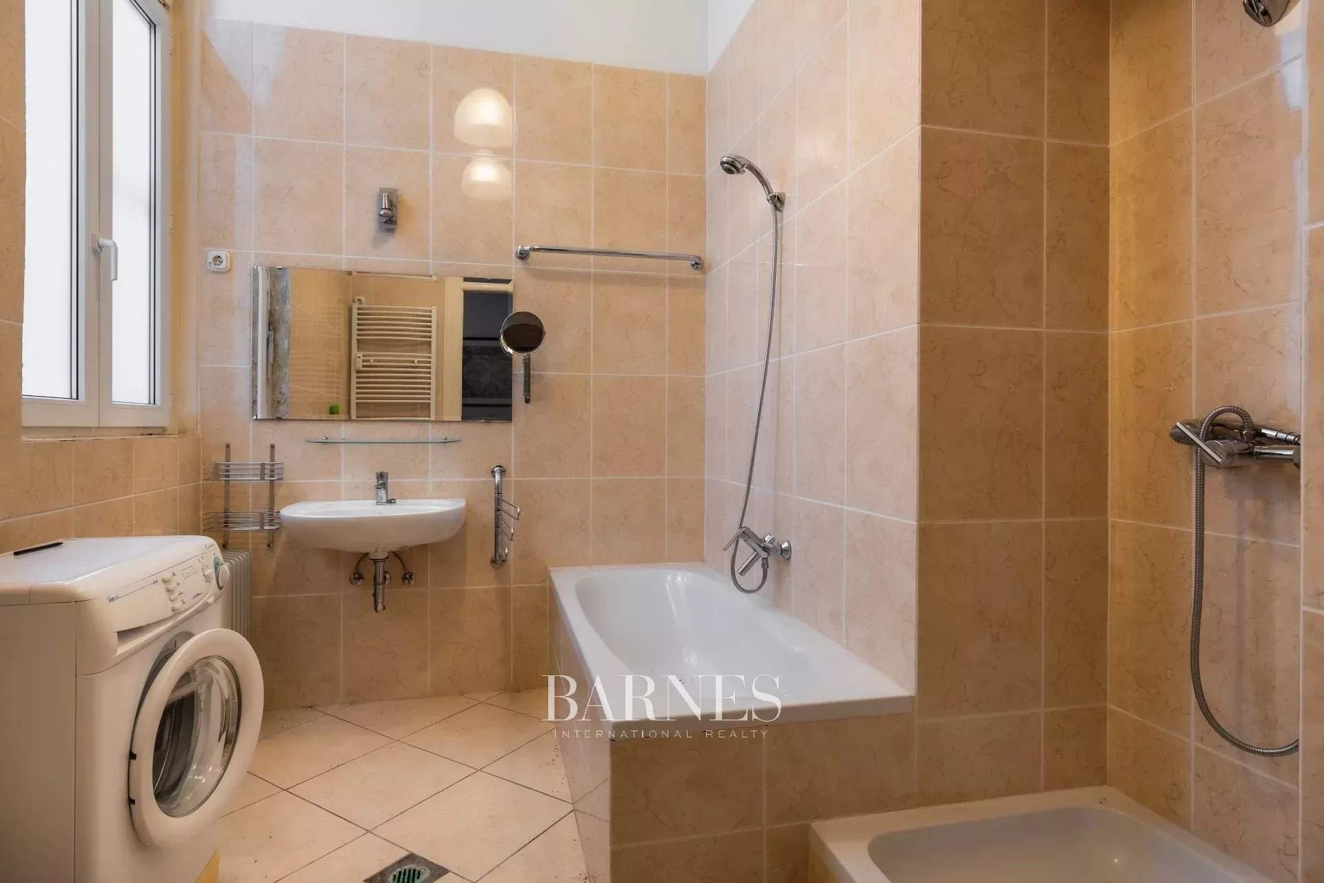 Budapest V. kerülete  - Piso 2 Cuartos, 1 Habitacion - picture 9