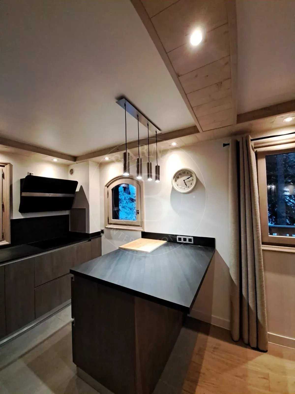 Courchevel  - Chalet 4 Bedrooms