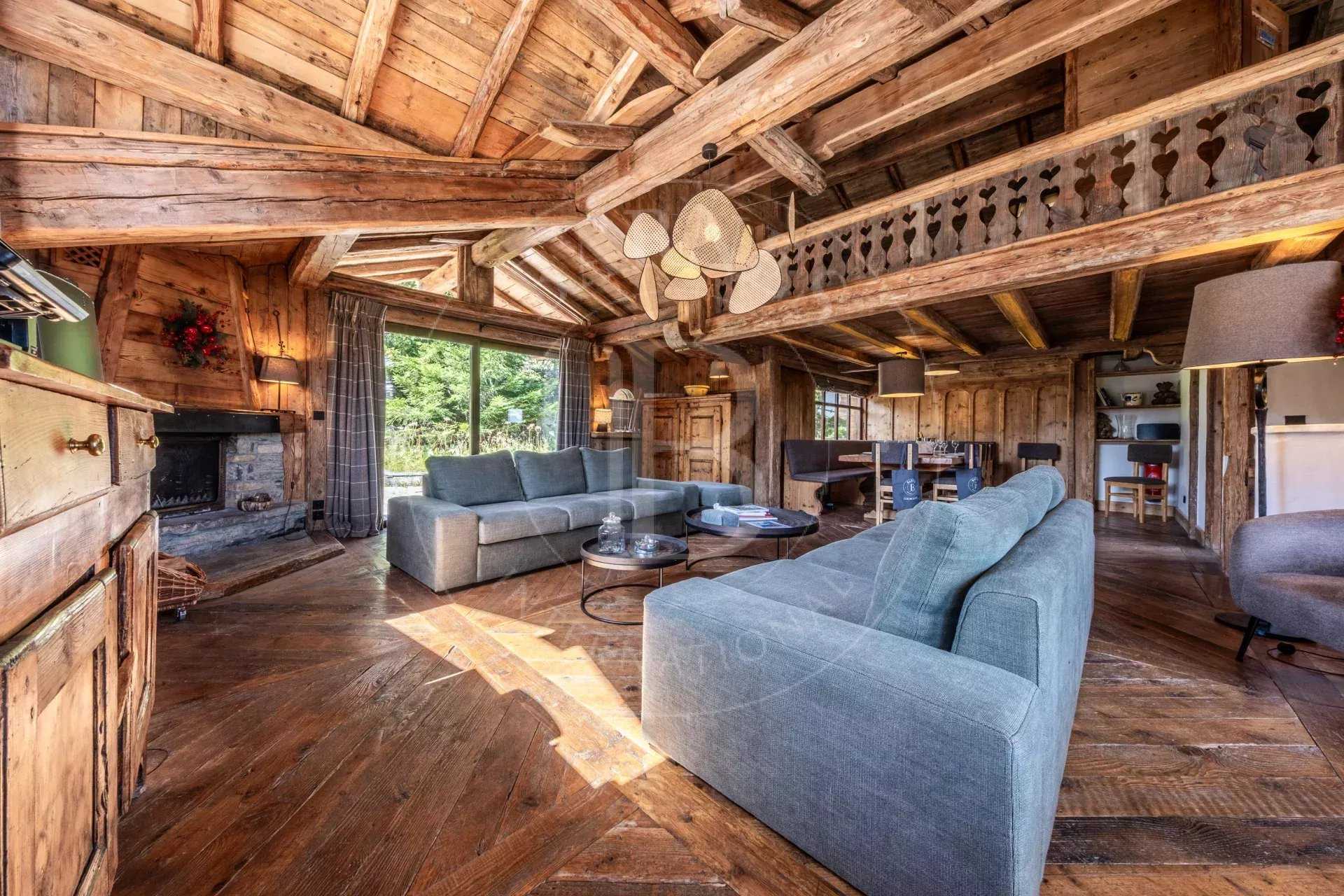 Courchevel  - Chalet 5 Bedrooms