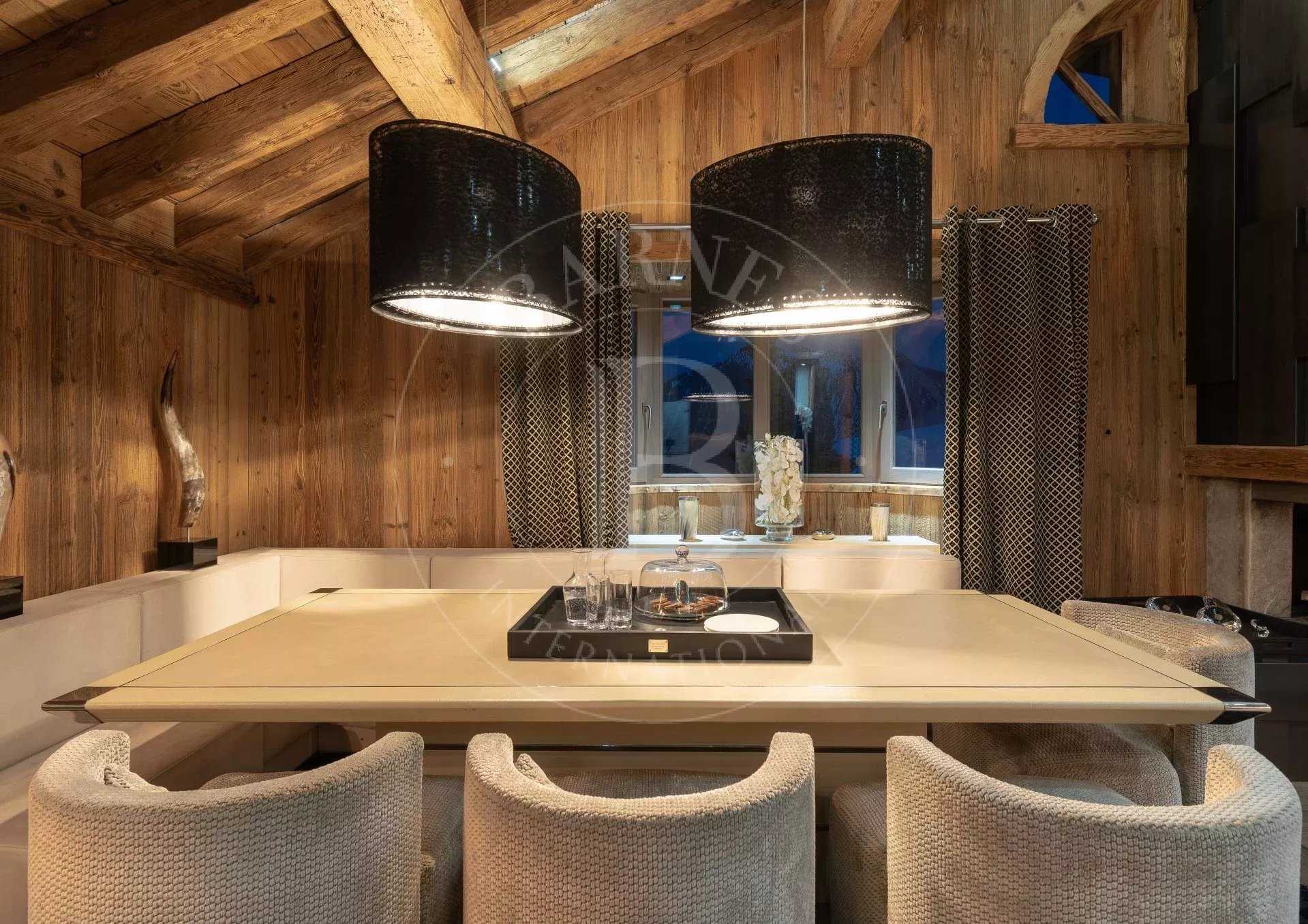 Courchevel  - Chalet 4 Bedrooms