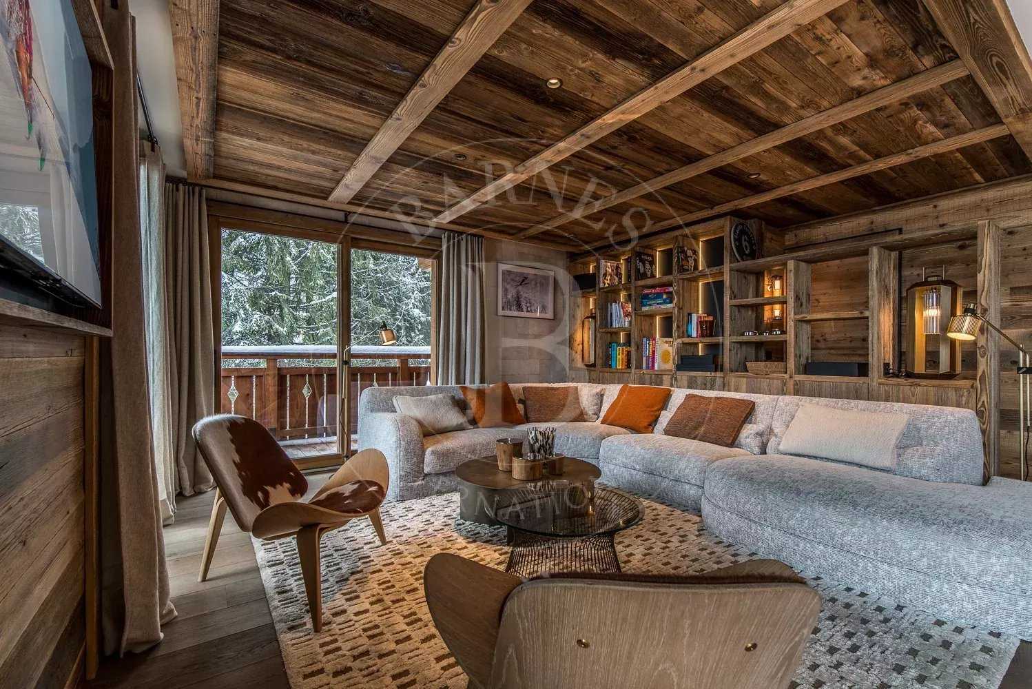 Luxury ski-in ski-out  apartment picture 18