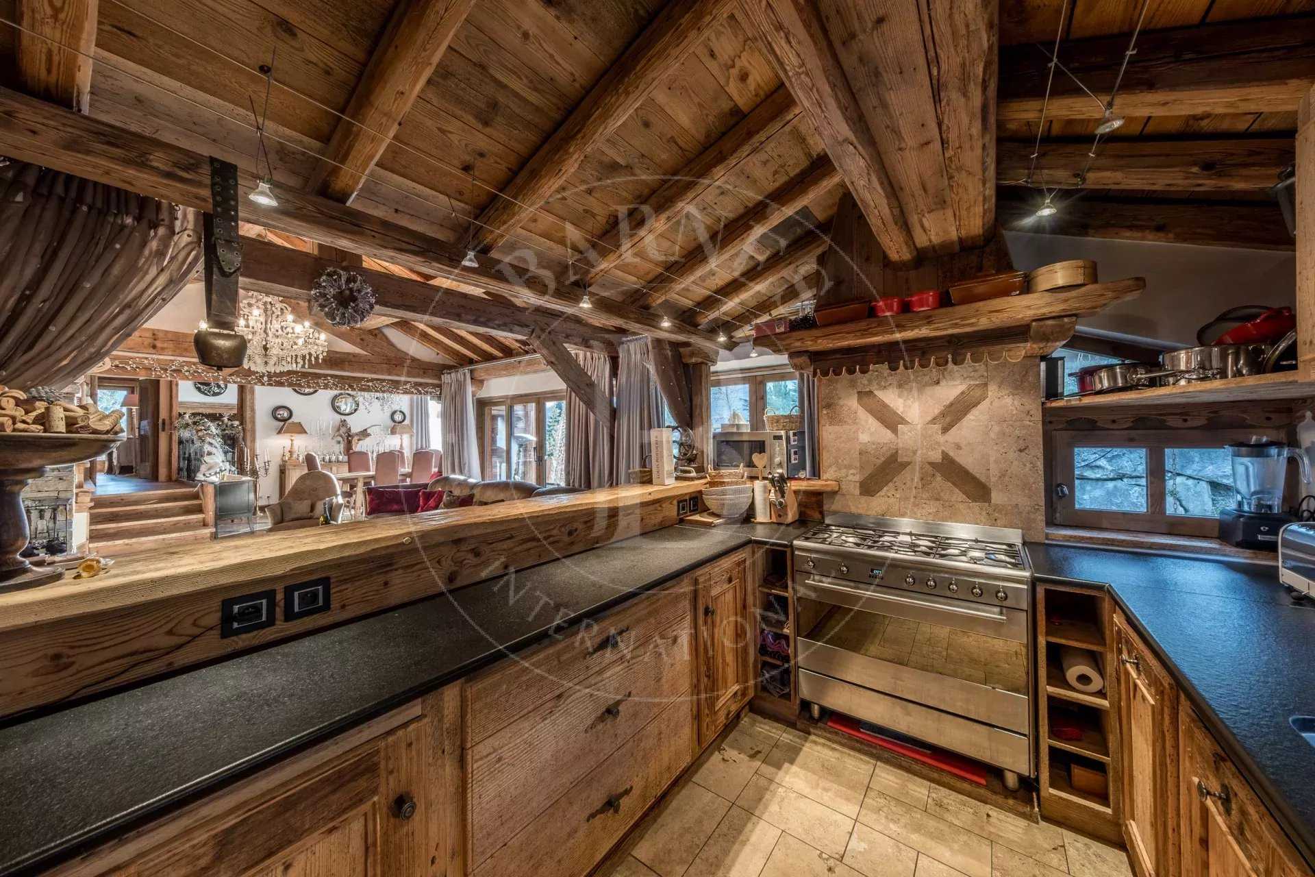 Courchevel  - Chalet 5 Bedrooms