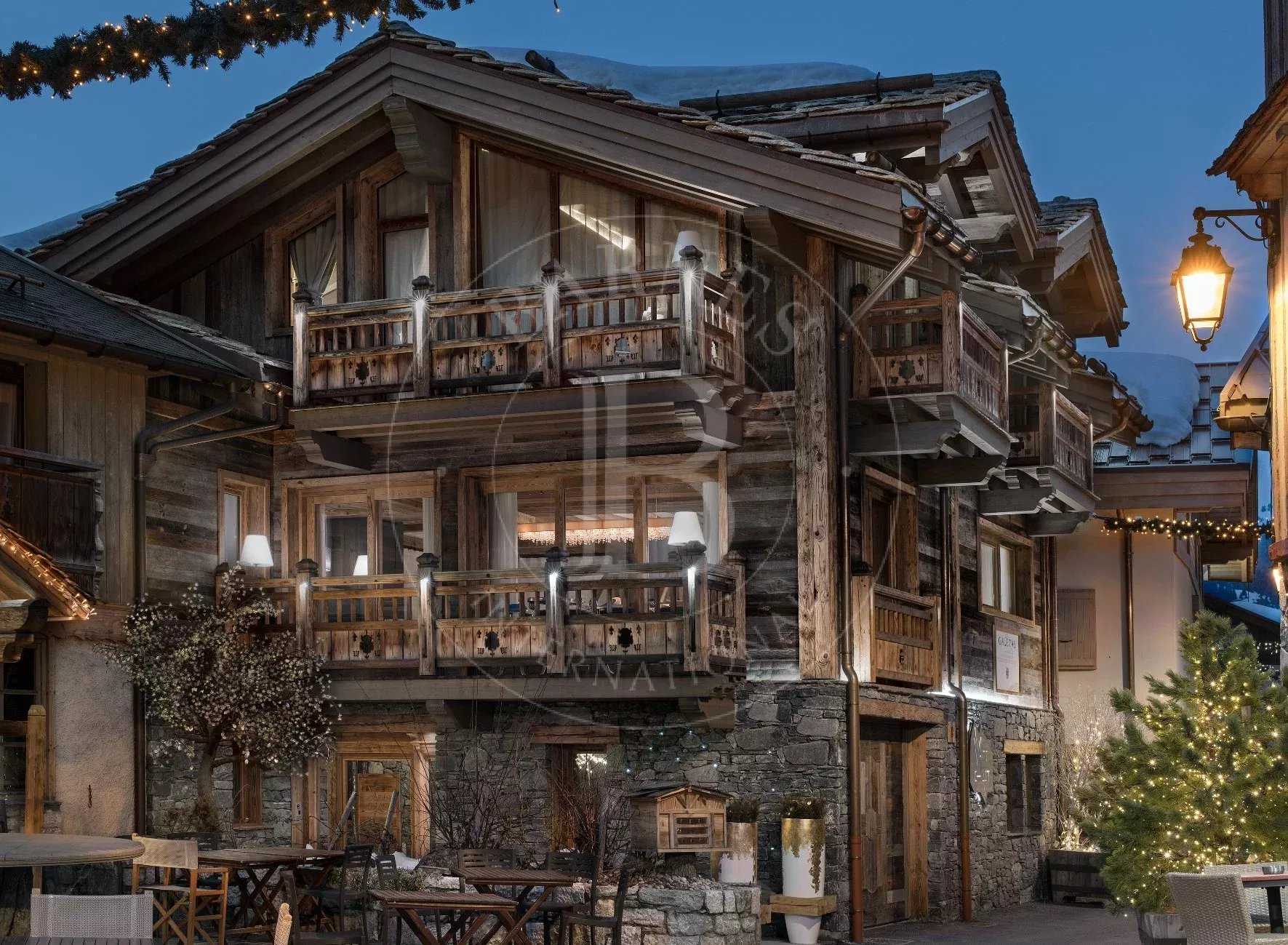Chalet Courchevel - Ref 3211311