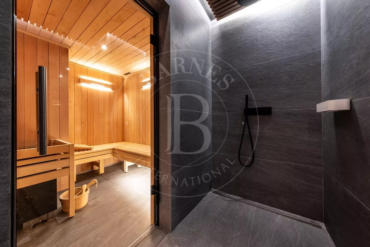 Courchevel  - Chalet 10 Pièces - picture 6