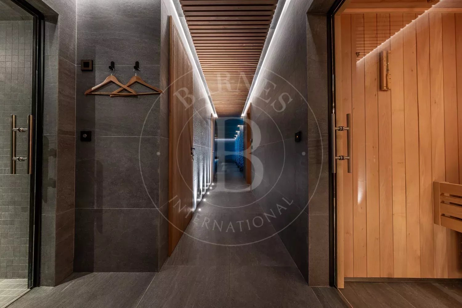 Courchevel  - Chalet 10 Pièces - picture 5