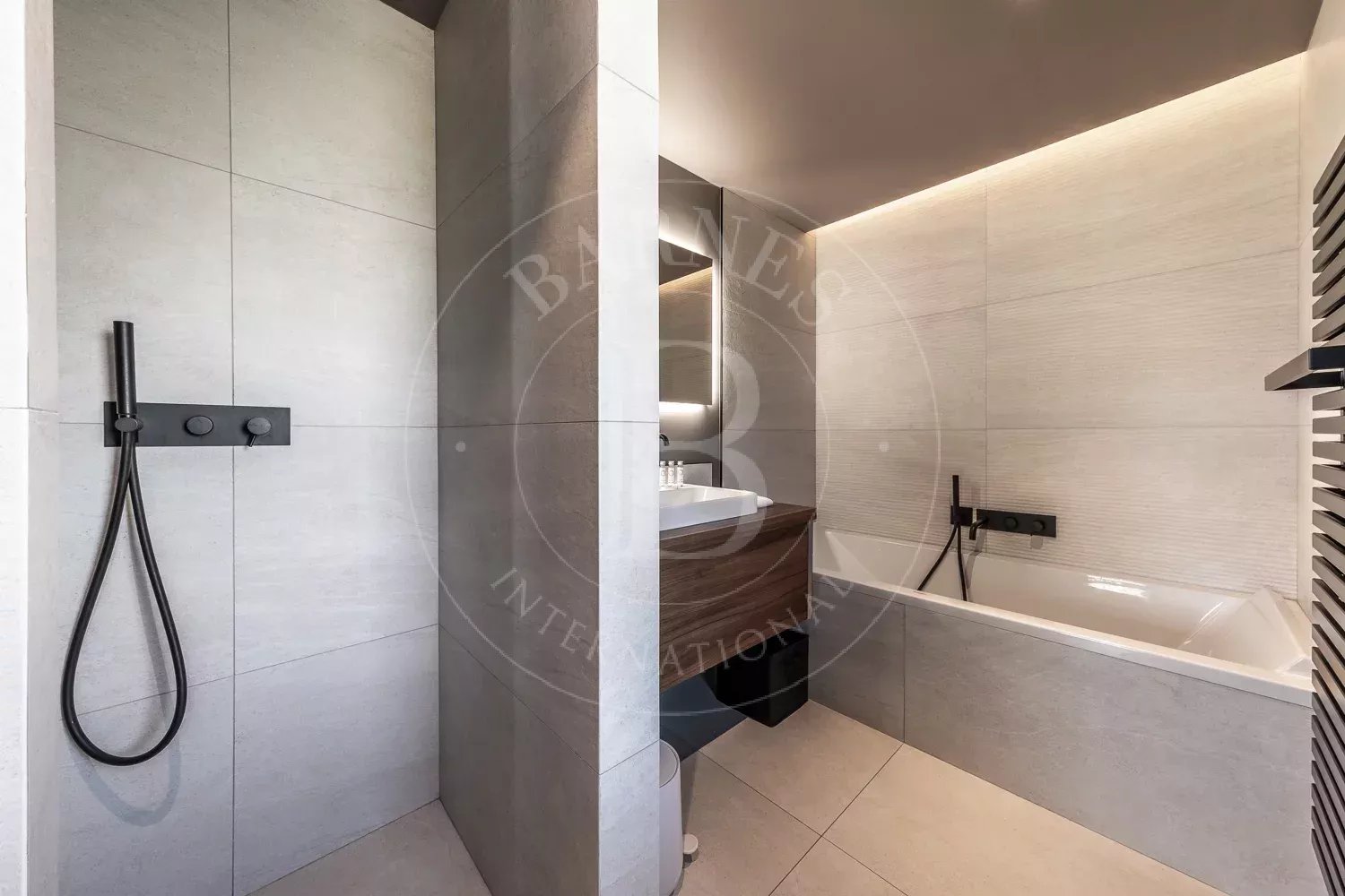 Courchevel  - Chalet 10 Pièces - picture 13