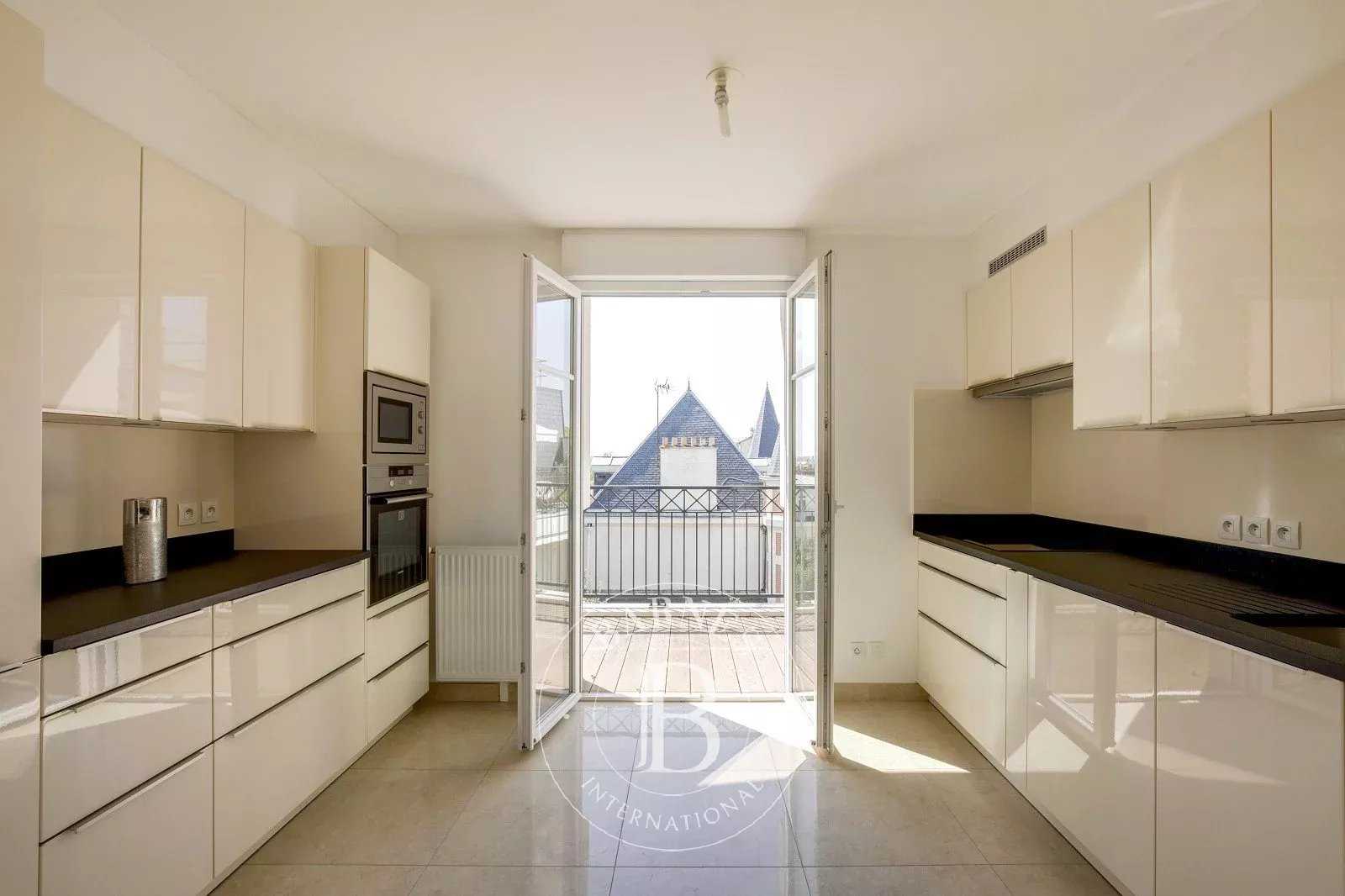 Saint-Maur-des-Fossés  - Appartement 4 Pi&egrave;ces 3 Chambres