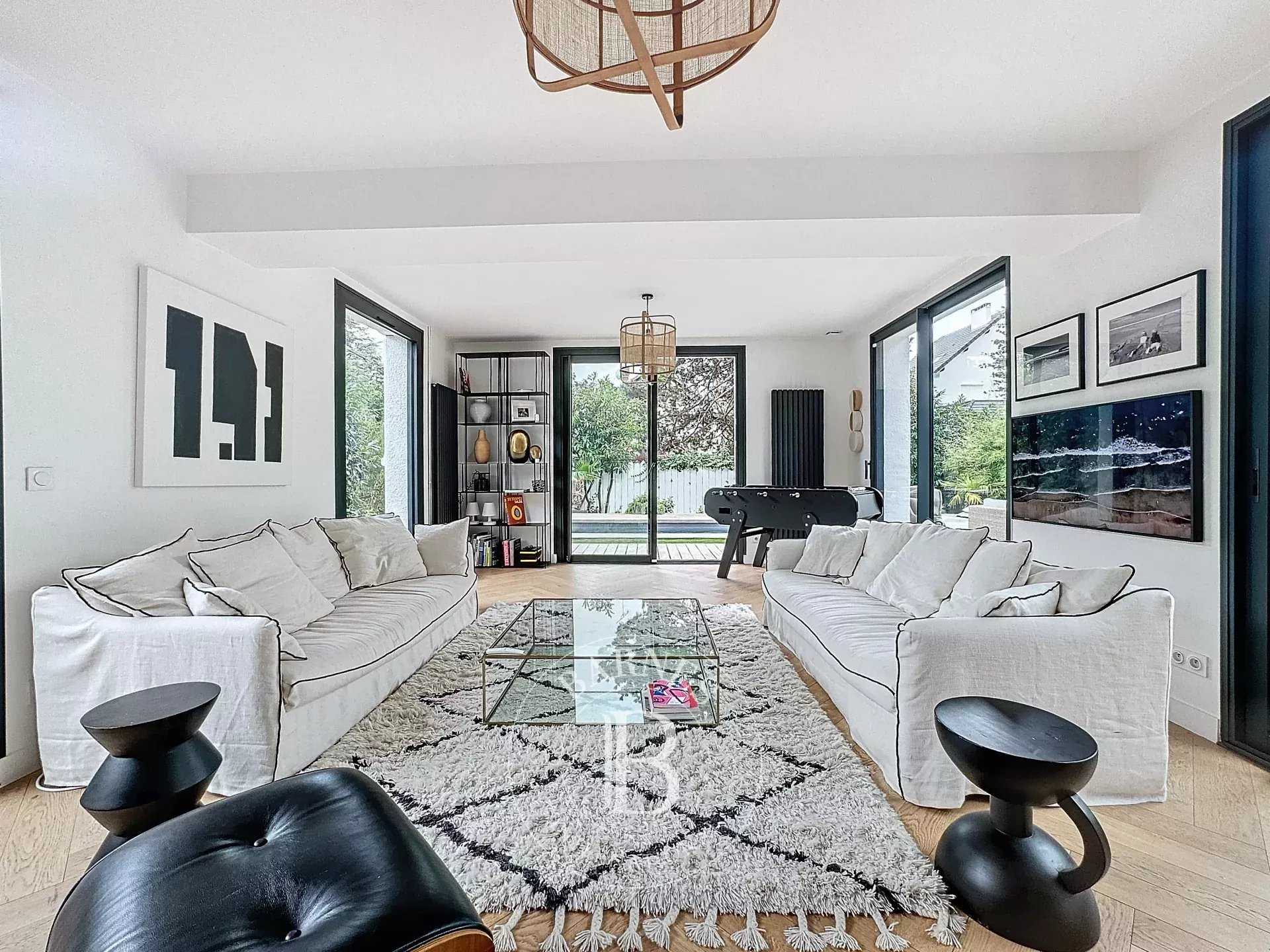 Saint-Maur-des-Fossés  - Maison 6 Pièces 4 Chambres