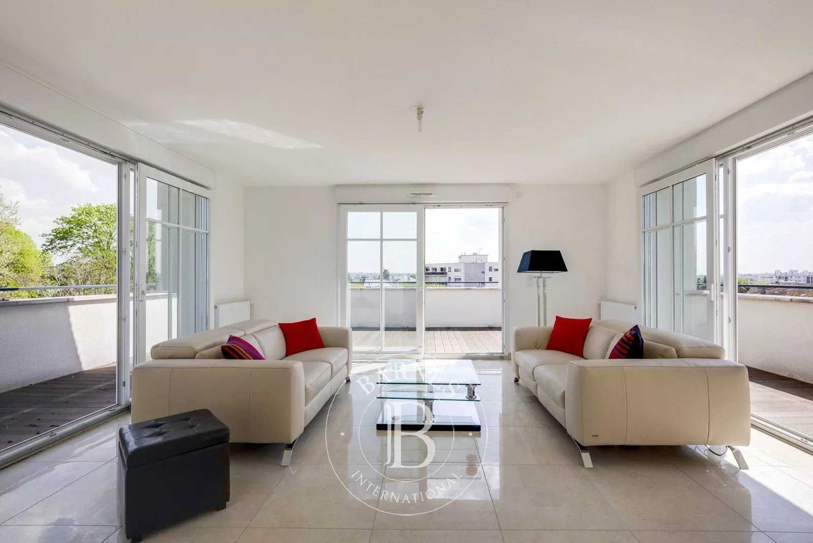 Saint-Maur-des-Fossés  - Appartement 4 Pi&egrave;ces 3 Chambres