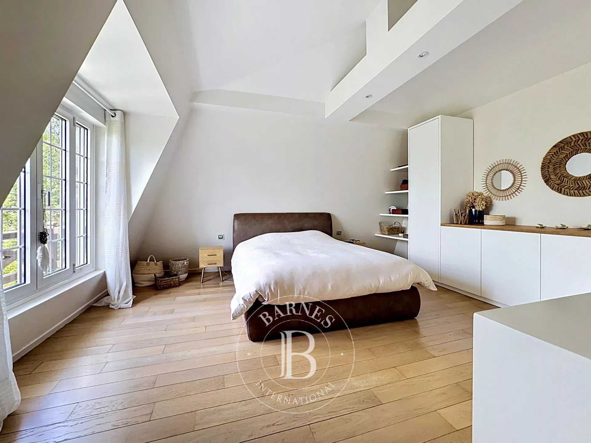 Saint-Maur-des-Fossés  - House 5 Bedrooms