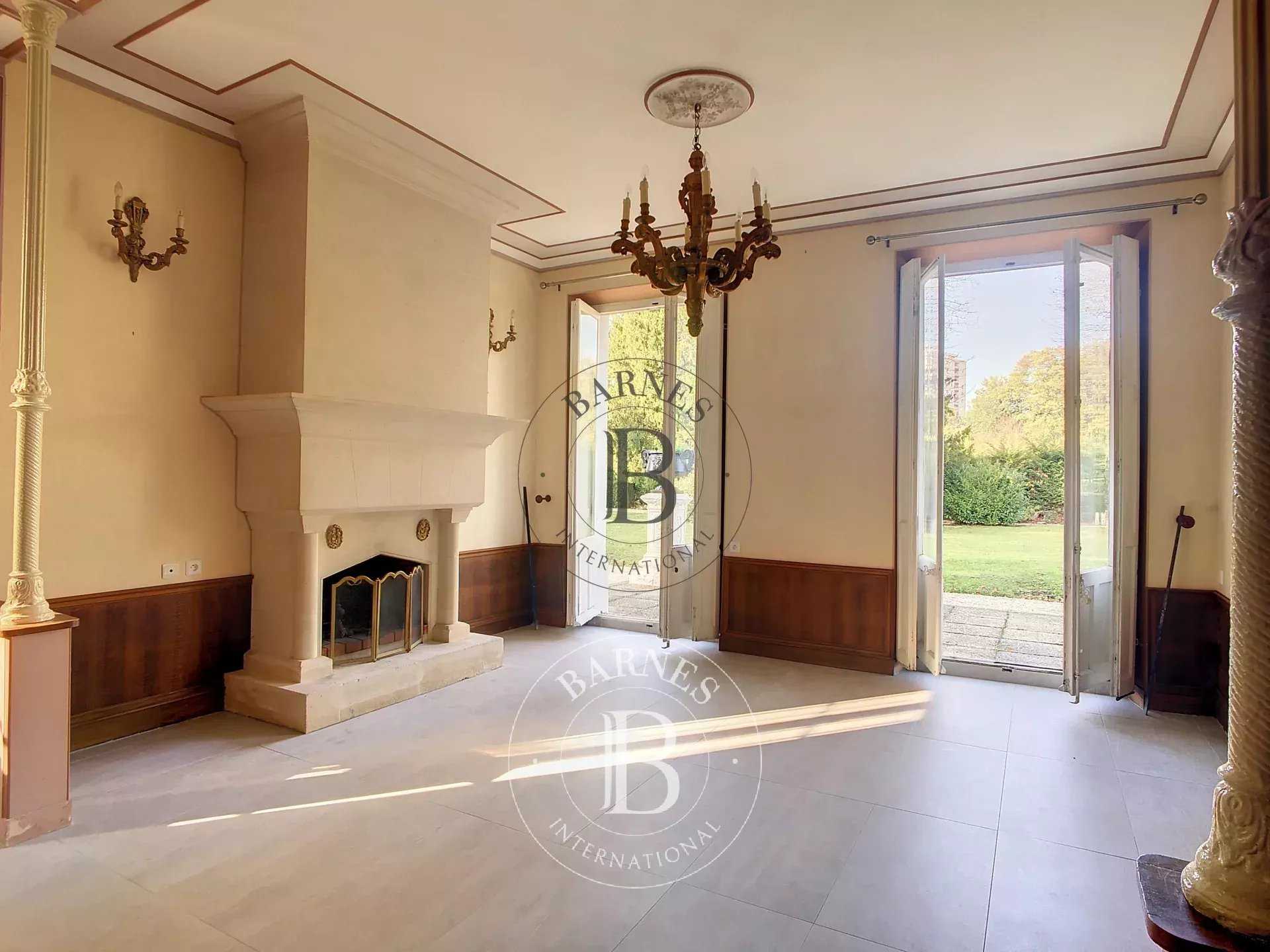 Lagny-sur-Marne  - House 6 Bedrooms