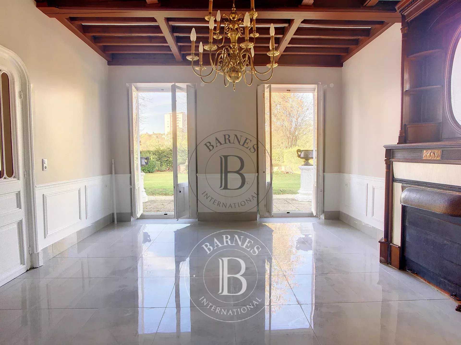 Lagny-sur-Marne  - House 6 Bedrooms