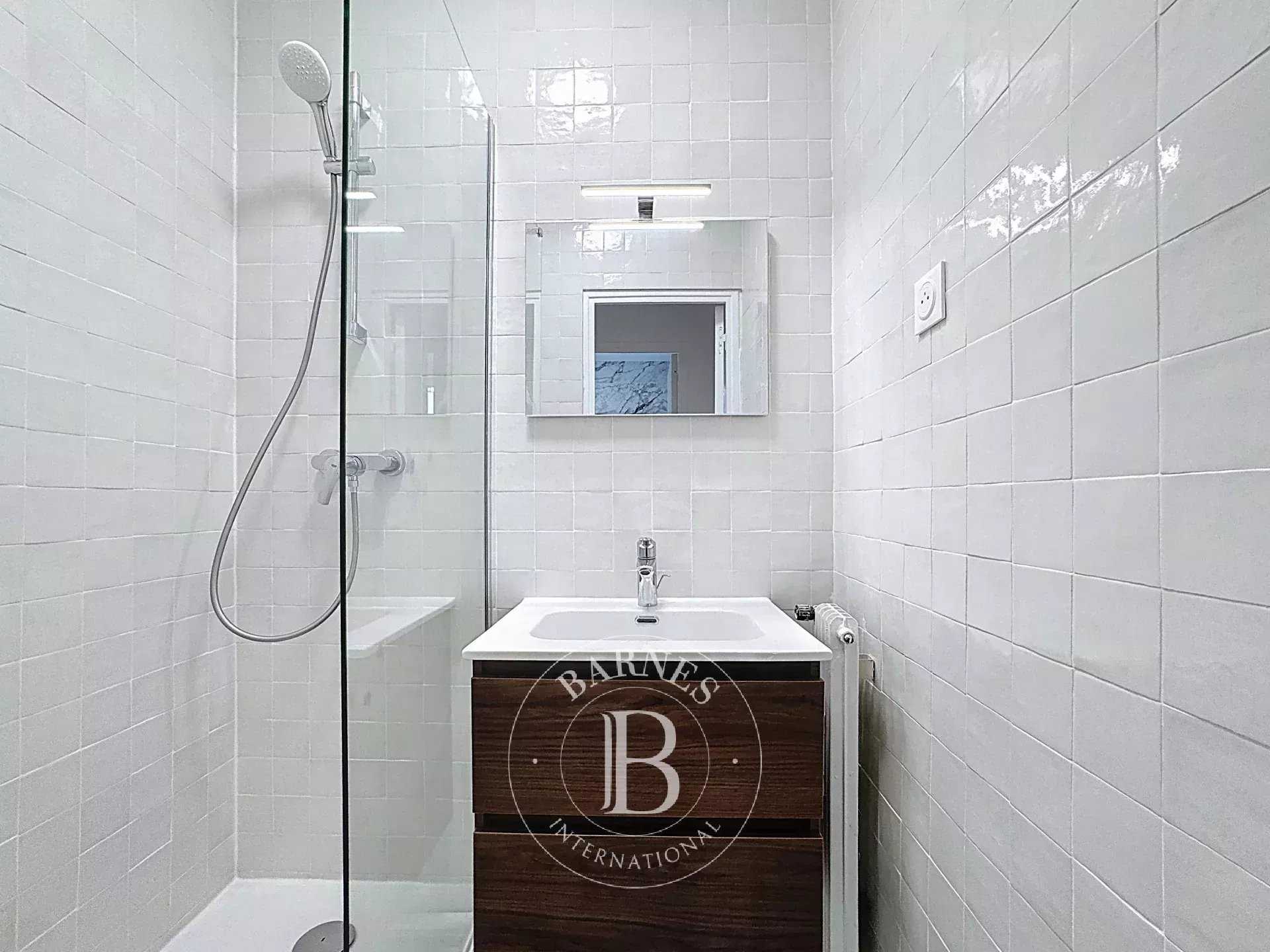 Paris  - Apartment 3 Bedrooms