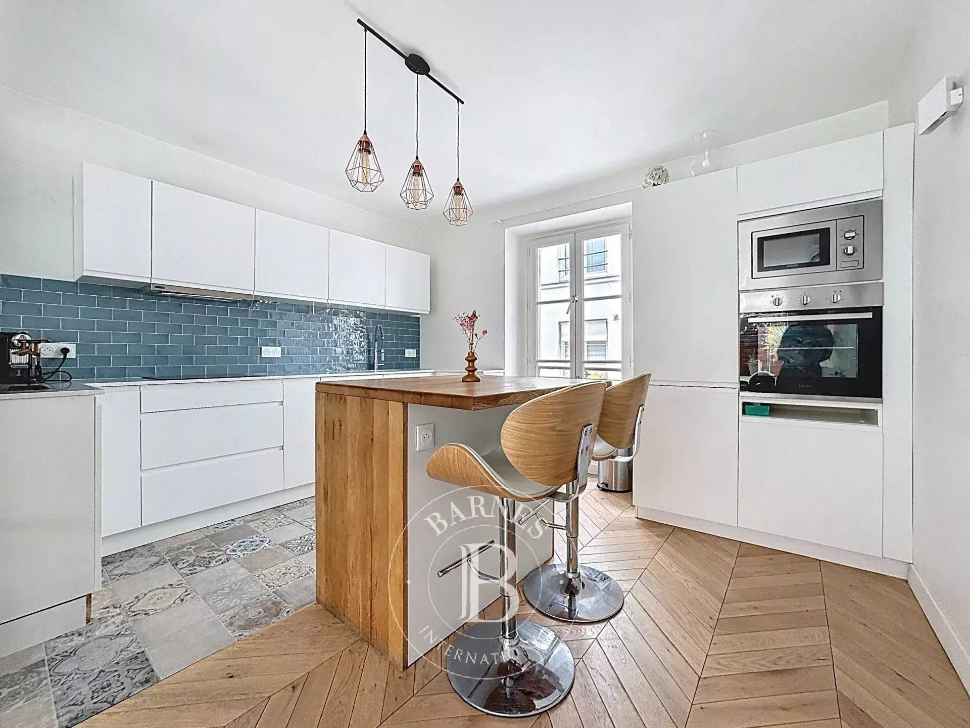 Paris  - Apartment 3 Bedrooms