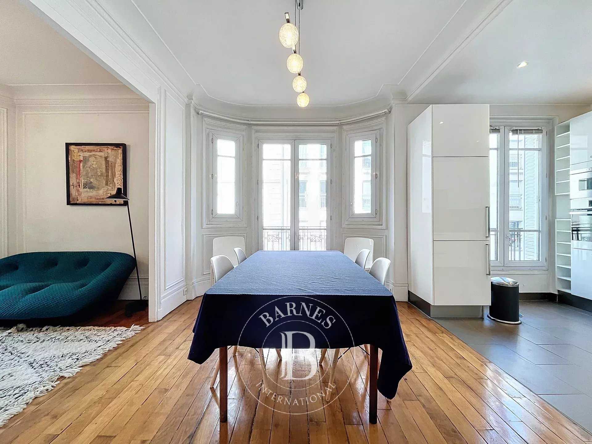 Paris  - Apartment 2 Bedrooms