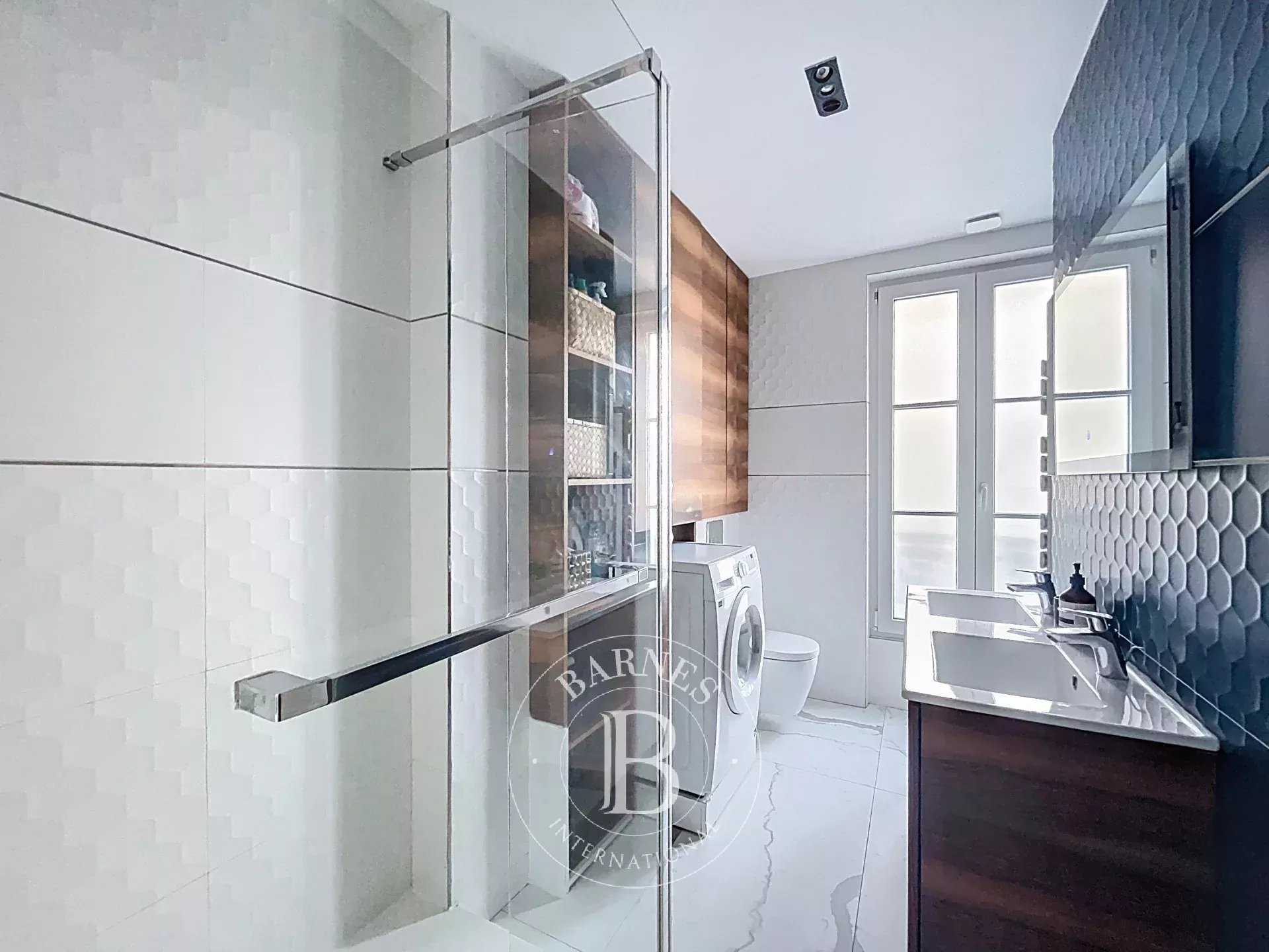 Paris  - Apartment 2 Bedrooms