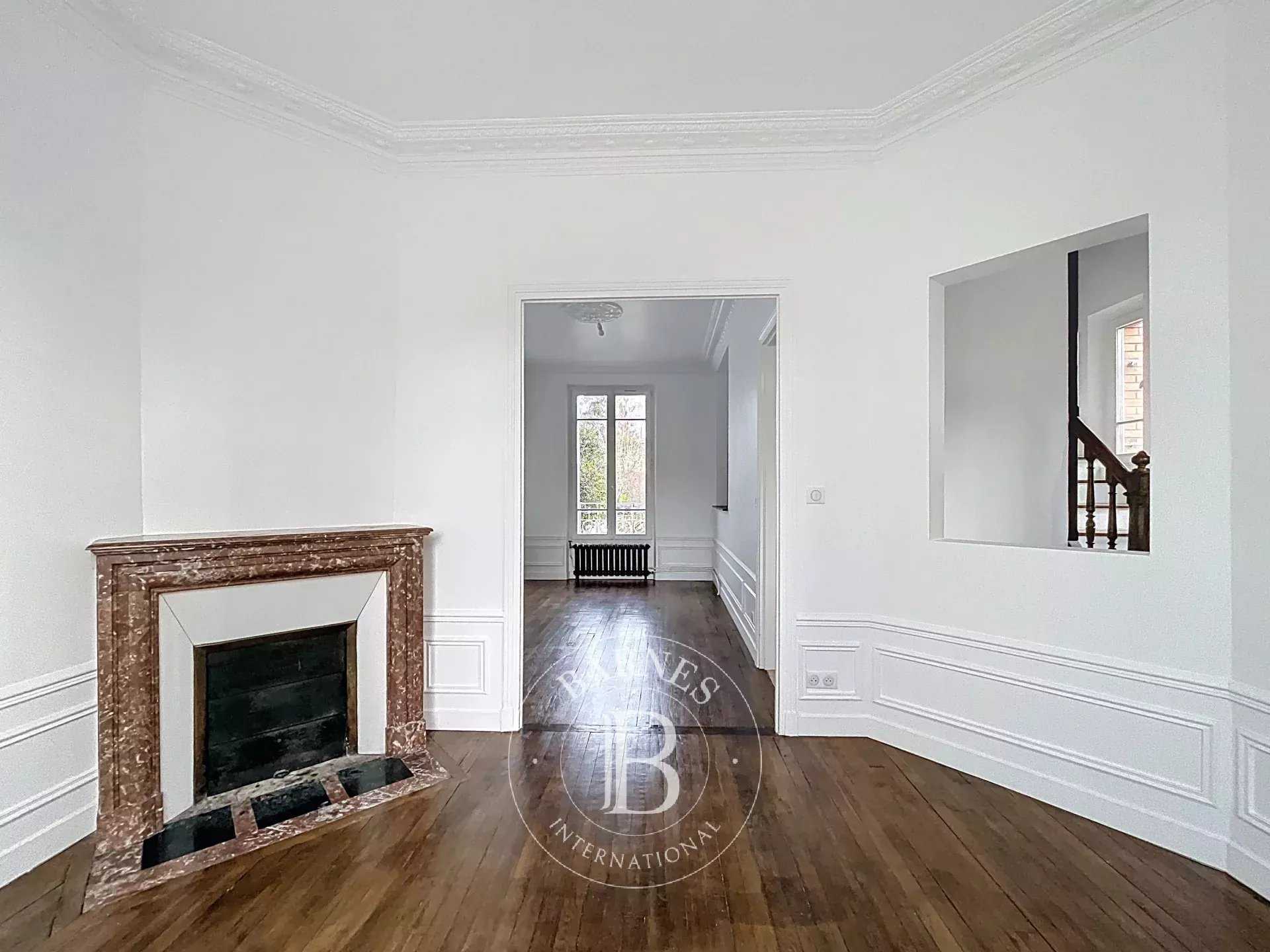 Le Perreux-sur-Marne  - Maison 5 Pi&egrave;ces 3 Chambres