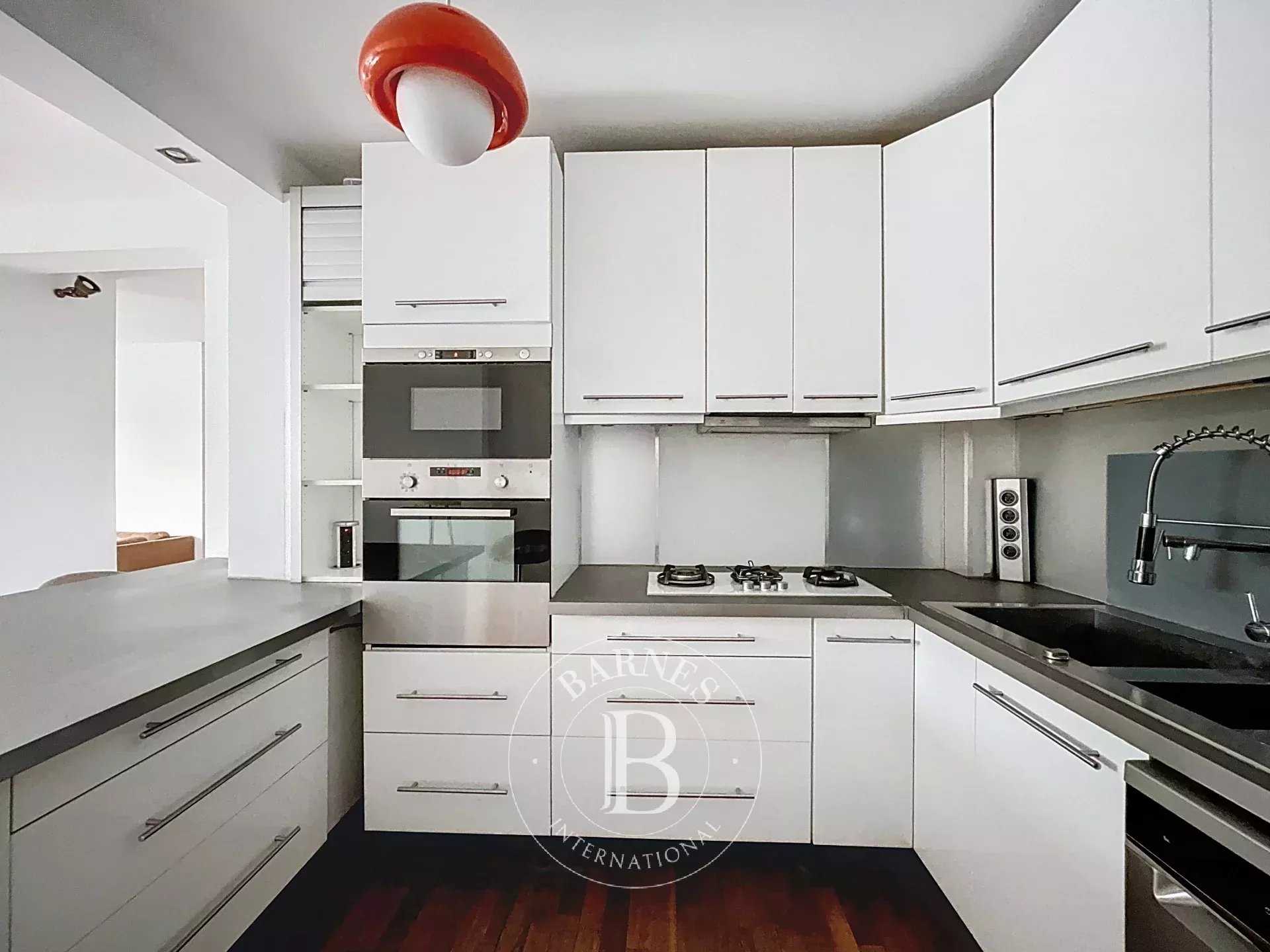 Paris  - Piso 3 Cuartos, 1 Habitacion